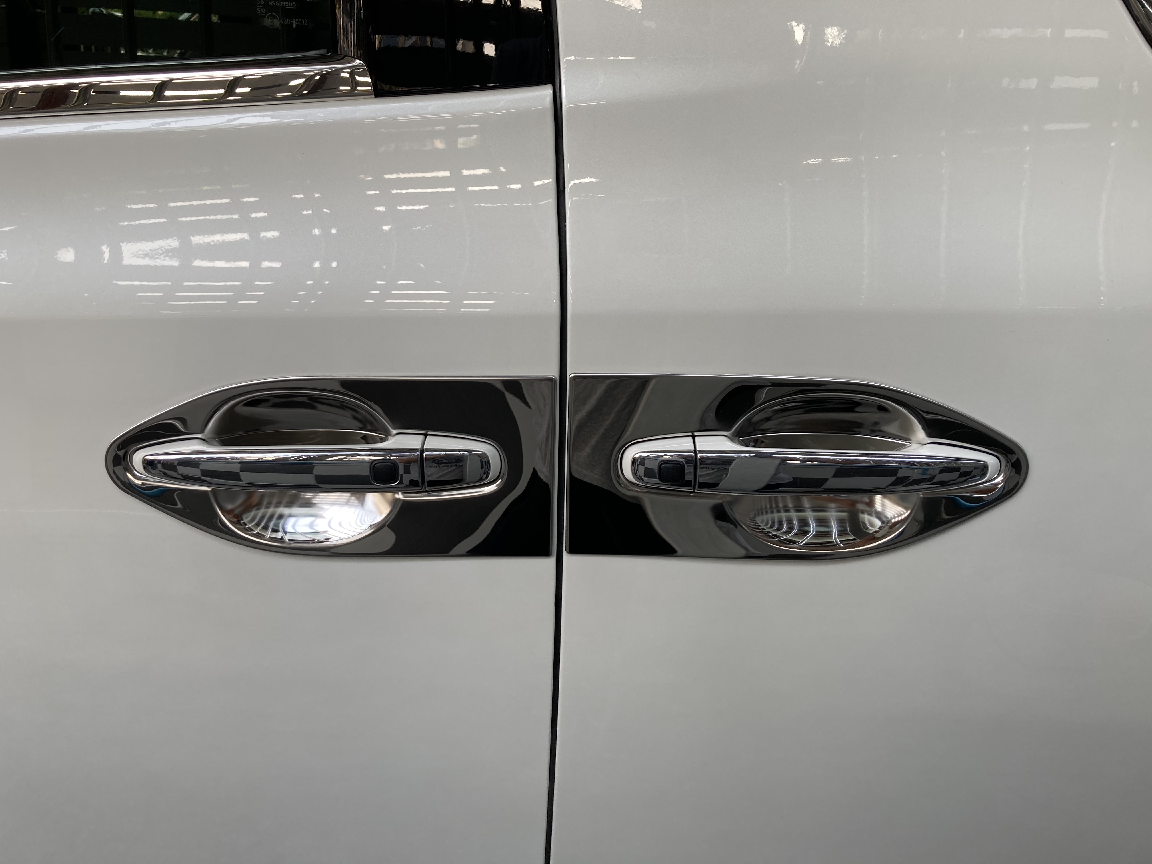 ขายฝาครอบประตูสไลด์รถยนต์ TOYOTA รุ่น ALPHARD 2.4L ปี 2008-2014 ขายฝาครอบประตูสไลด์รถยนต์ TOYOTA รุ่น ALPHARD 2.4L ปี 2008-2014