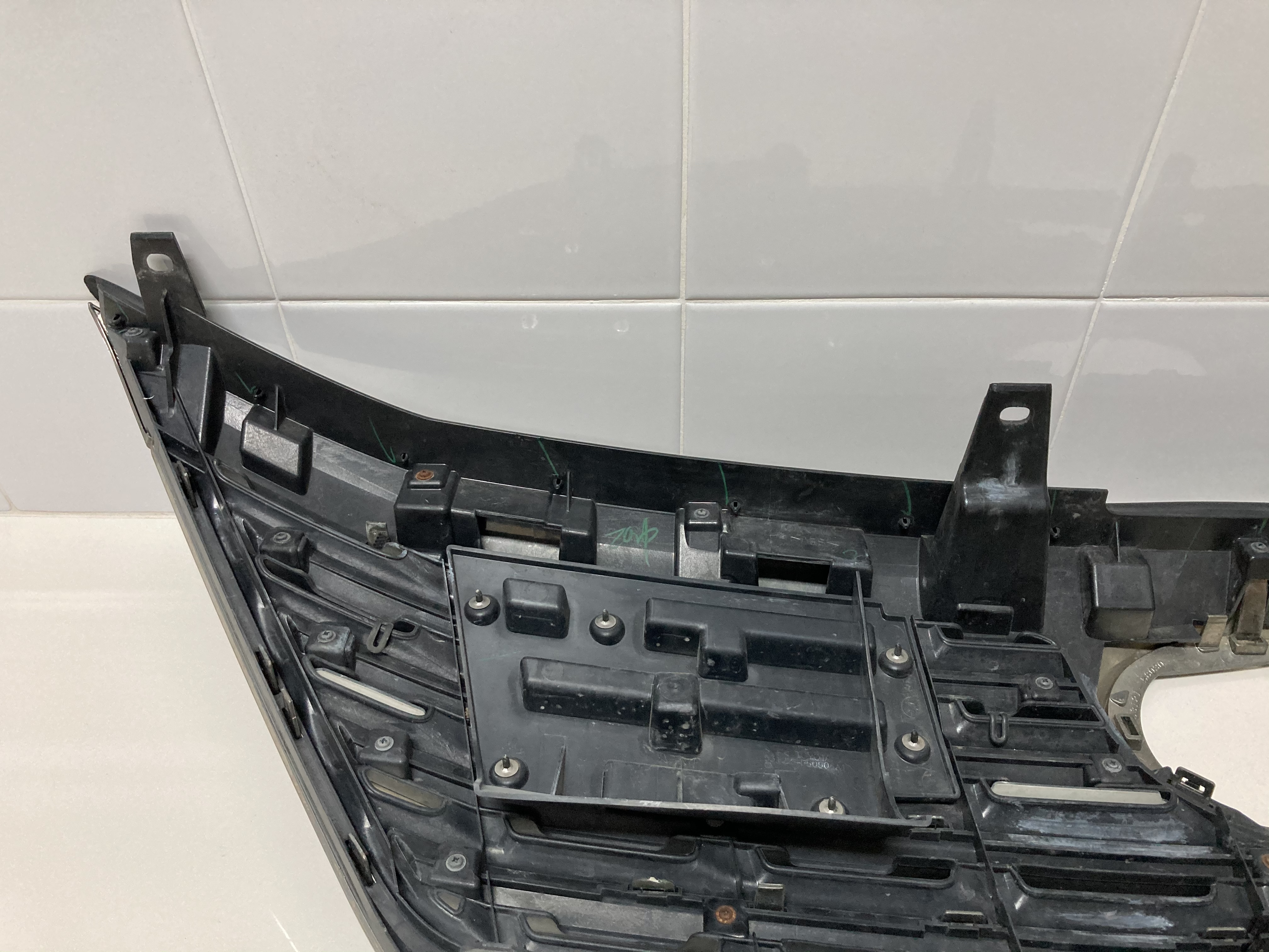 ขายกระจังหน้าแต่ง TOM'S ของรถยนต์ TOYOTA รุ่น VELLFIRE 2.4L-3.5L ปี 2008-2012 ขายกระจังหน้าแต่ง TOM'S ของรถยนต์ TOYOTA รุ่น VELLFIRE 2.4L-3.5L ปี 2008-2012