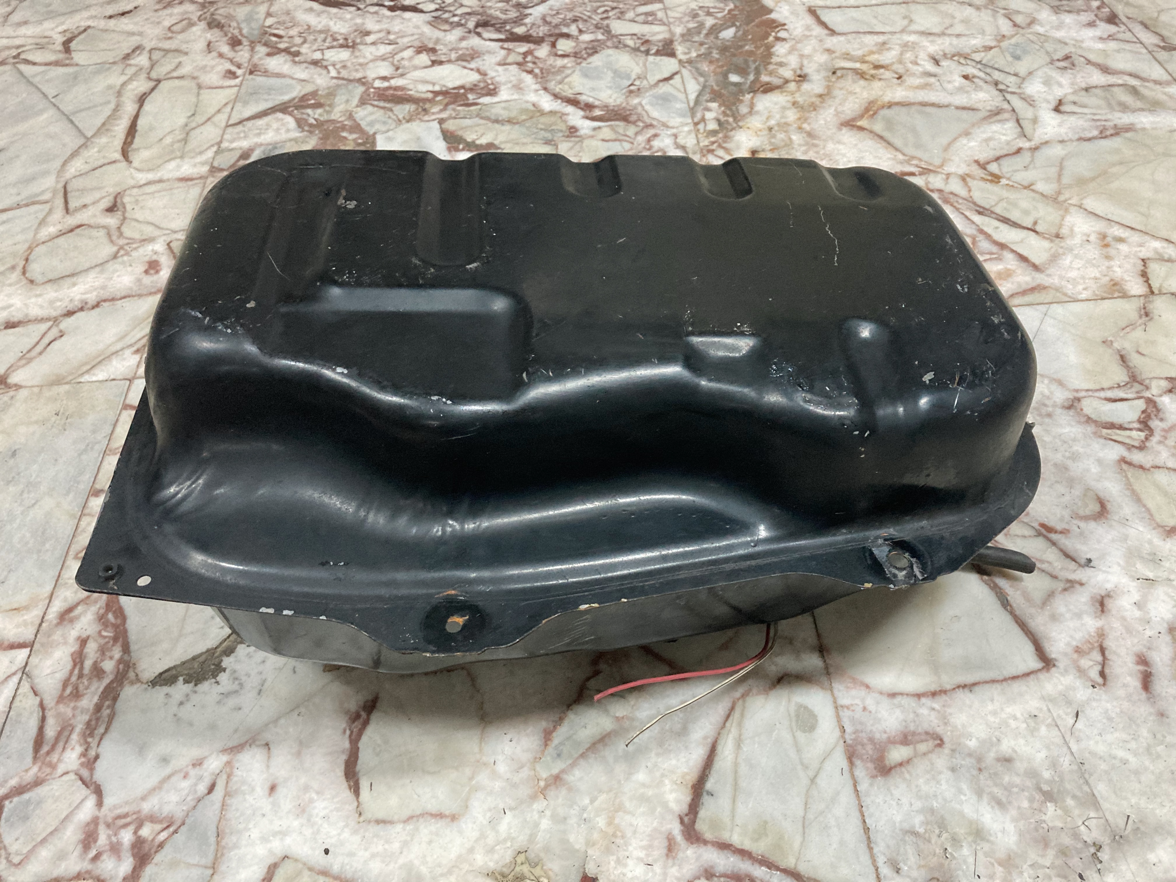 ขายถังน้ำมันรถยนต์ DAIHATSU รุ่น MIRA L500 เดิมญี่ปุ่นแท้