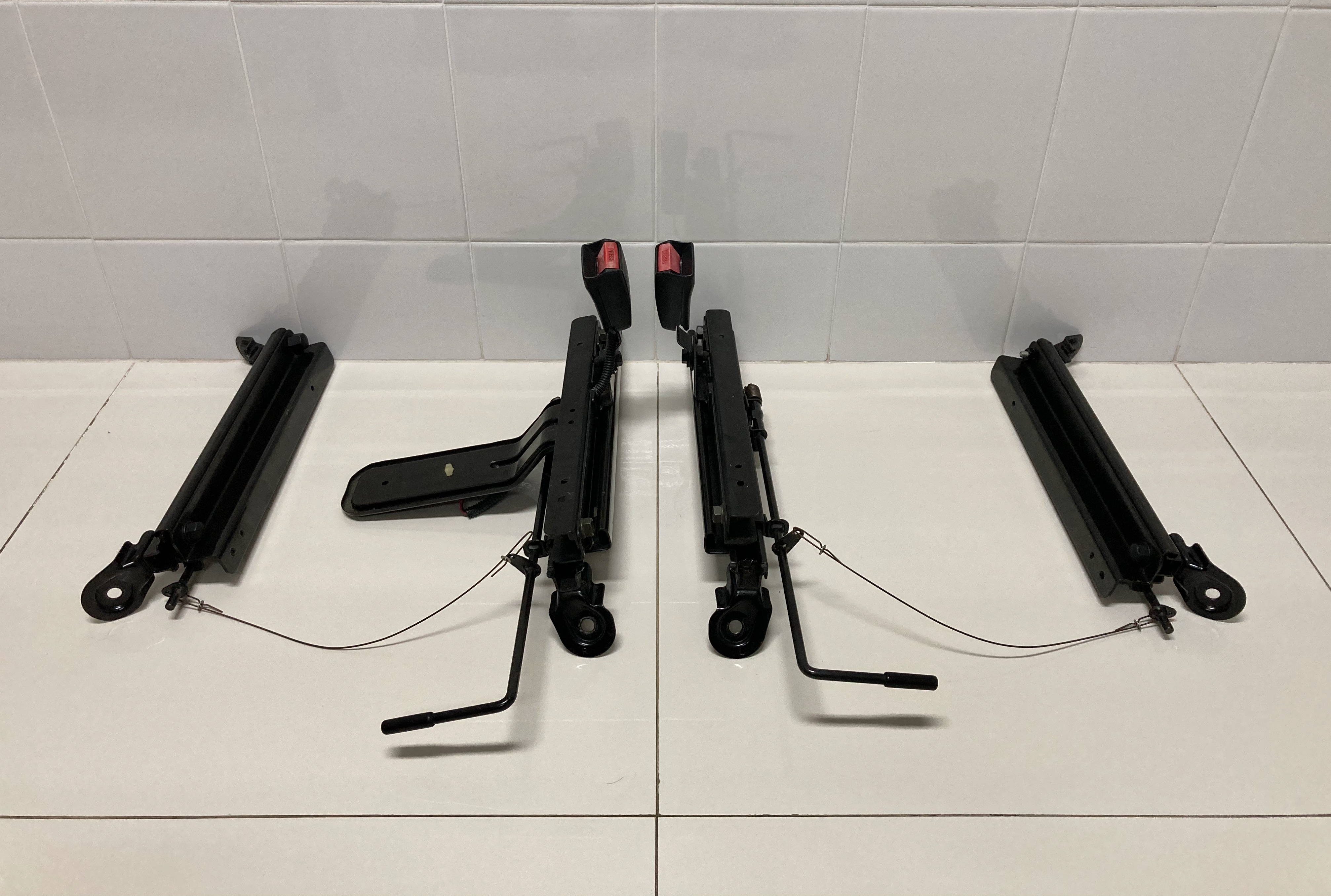 ขายรางเบาะแต่ง RECARO แท้ใส่รถยนต์ HONDA รุ่น CIVIC 3 DOOR ปี 1990-1995