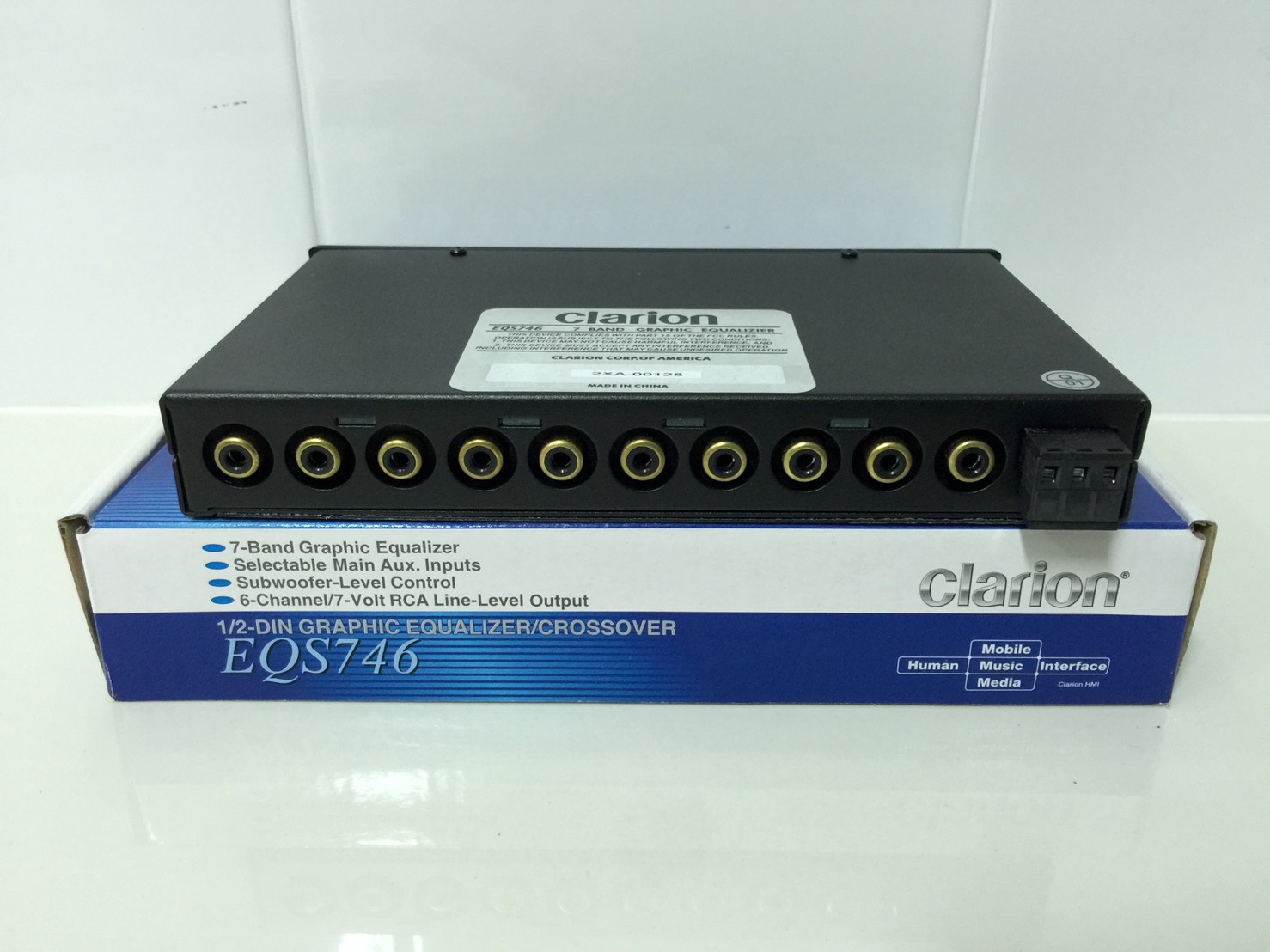 ขายปรีแอมป์ยี่ห้อ Clarion รุ่น EQS746 คุณภาพเสียงดีแนว SQ เลยครับ ขายปรีแอมป์ยี่ห้อ Clarion รุ่น EQS746 คุณภาพเสียงดีแนว SQ เลยครับ