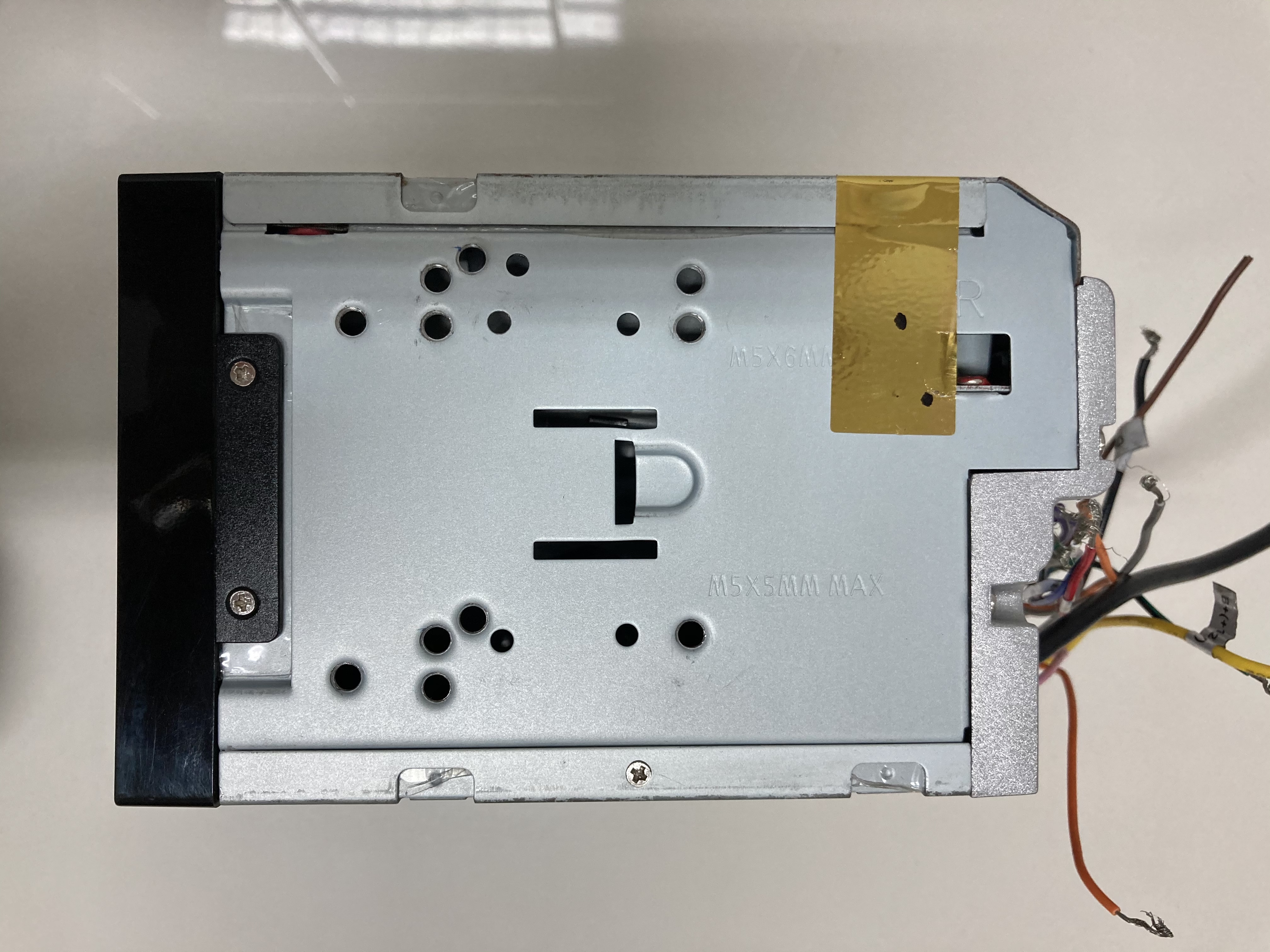 ขายวิทยุติดรถยนต์ 2 ดินยี่ห้อ AQROBIC รุ่น AEC-6942AI สภาพสวย
