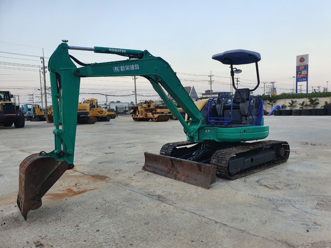 Komatsu PC40MR-1 นำเข้าจากญี่ปุ่น สภาพพร้อมใช้งาน โทร 089-0080077 089-0050007 086-0044333 065-884440 Komatsu PC40MR-1 นำเข้าจากญี่ปุ่น สภาพพร้อมใช้งาน โทร 089-0080077 089-0050007 086-0044333 065-884440