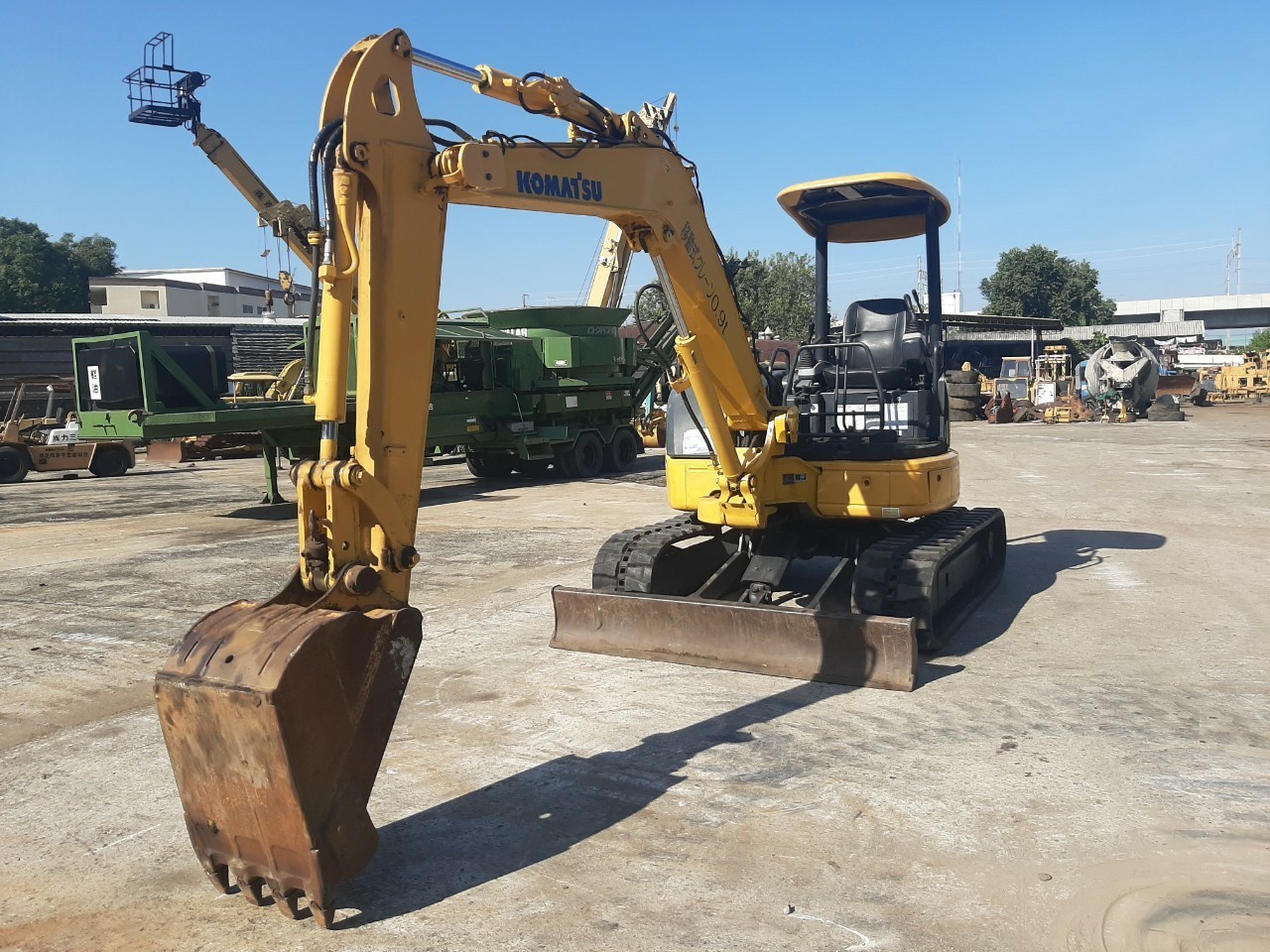 Komatsu PC40MR-2 นำเข้าจากญี่ปุ่น สภาพพร้อมใช้งาน โทร 089-0080077 089-0050007 086-0044333 065-884440