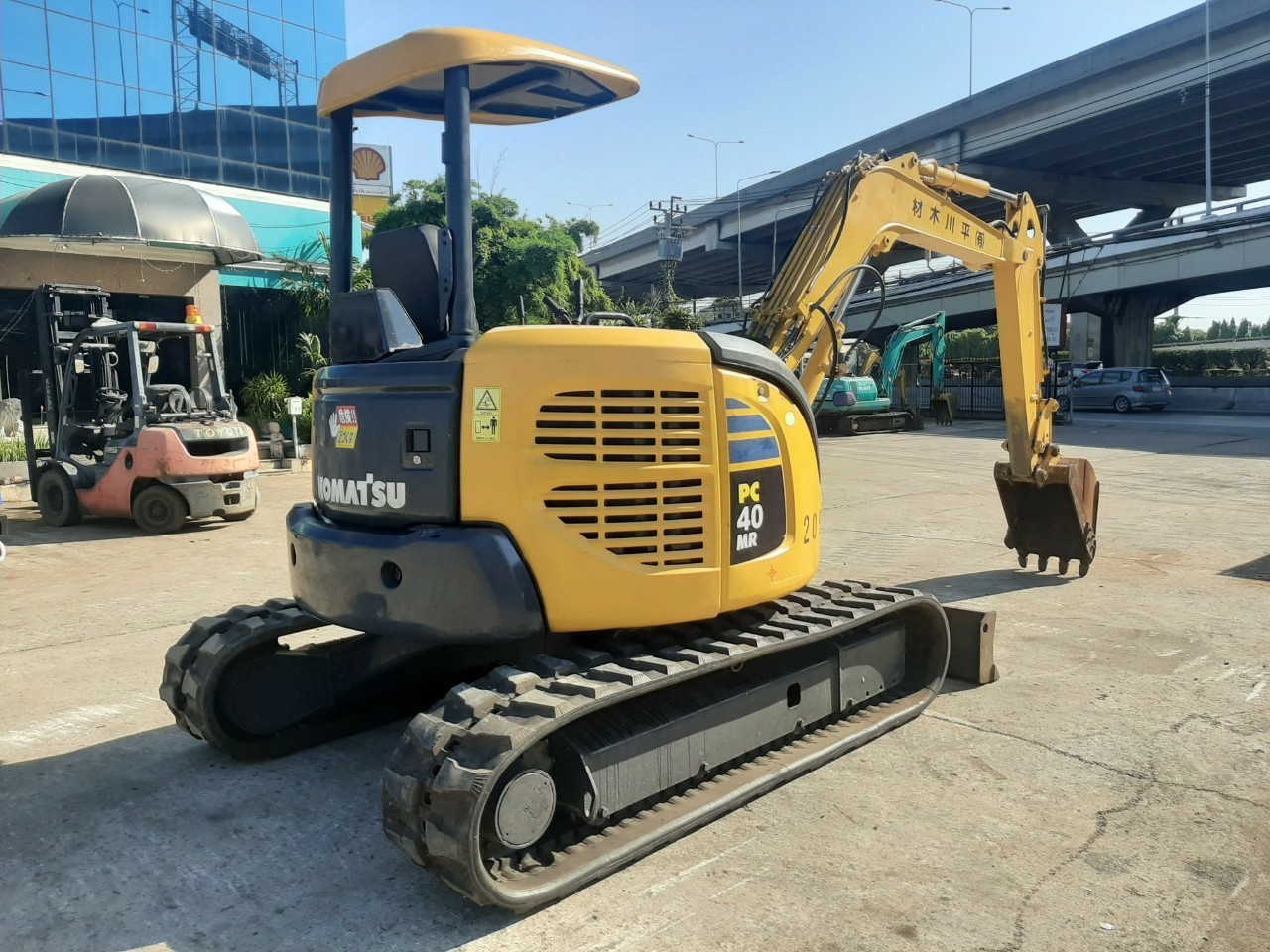 Komatsu PC40MR-2 นำเข้าจากญี่ปุ่น สภาพพร้อมใช้งาน โทร 089-0080077 089-0050007 086-0044333 065-884440