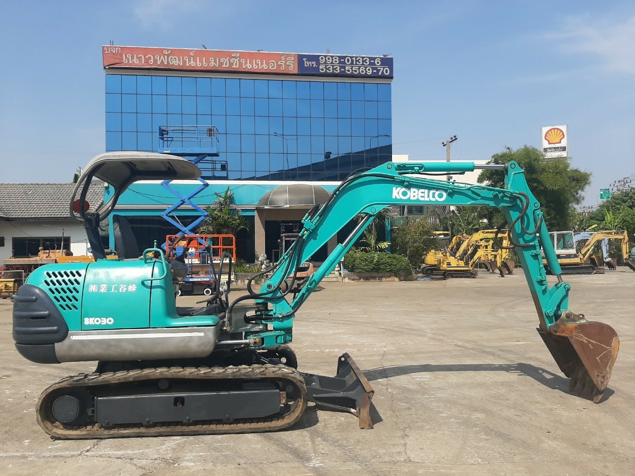 KOBELCO SK30 รถแบคโฮ จากญี่ปุ่น 