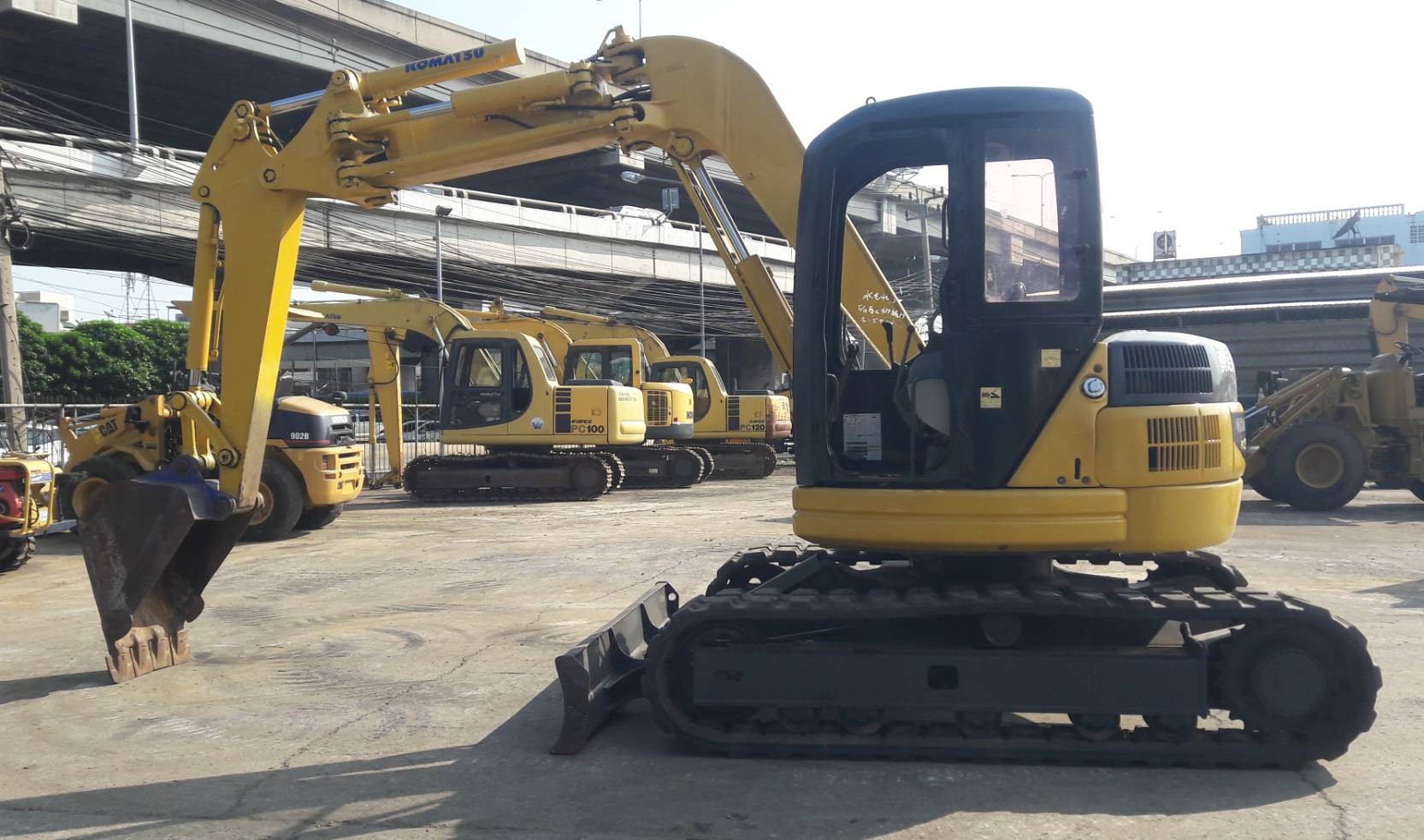 KOMATSU PC75UU-2 นำเข้าจากญี่ปุ่น สภาพพร้อมใช้งาน โทร  089-0080077,089-0050007,086-0044333,065-8844400   www.sangenjp.com www.nmc99.com
