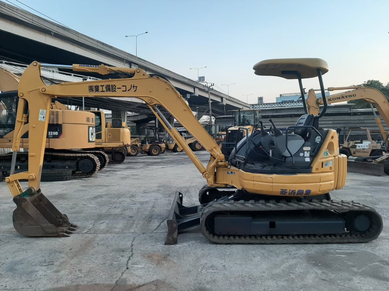 Komatsu PC45MR-1 นำเข้าจากญี่ปุ่น สภาพพร้อมใช้งาน 