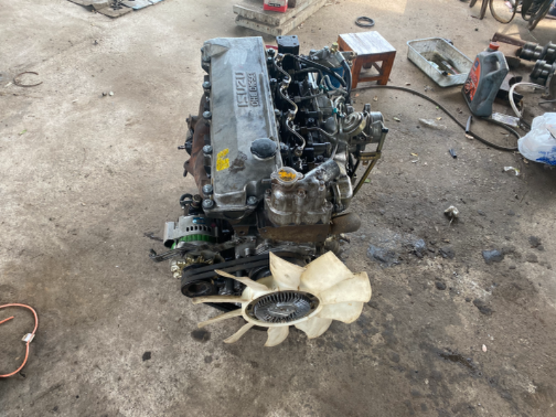 ขายเครื่องยนต์ ISUZU 4HG1