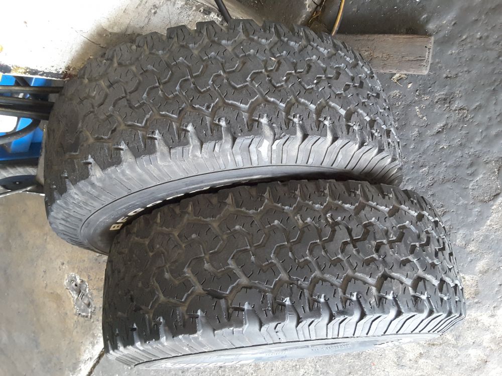 BF KO1 USA. 285-75-16 ปี13 สวยๆ มี 2เส้น BF KO1 USA. 285-75-16 ปี13 สวยๆ มี 2เส้น