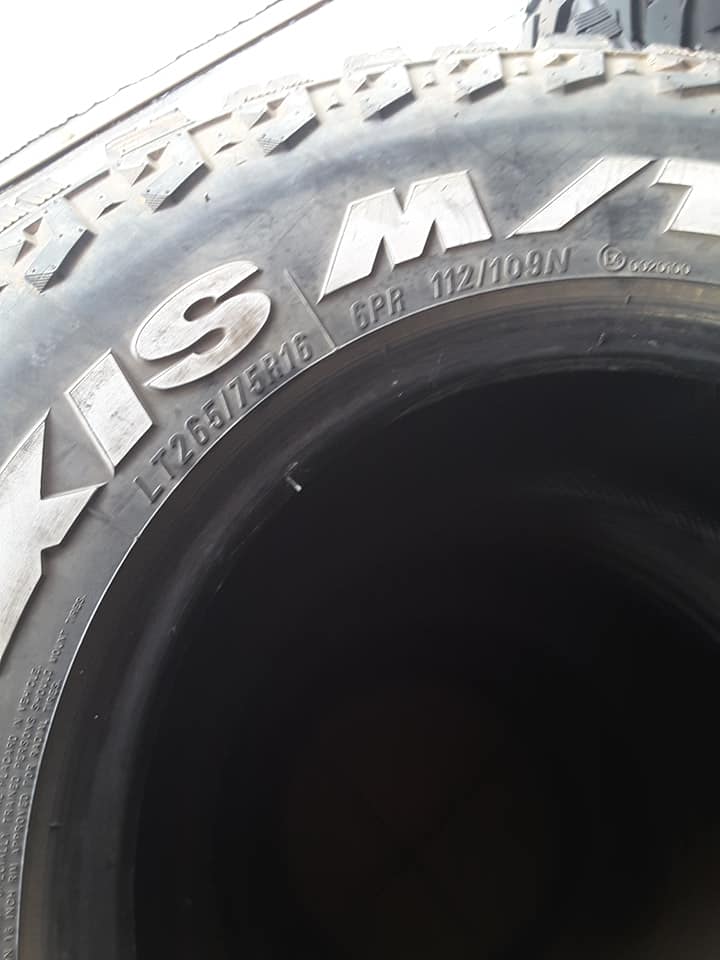 Maxxis MT 265-75-16 ปี16 สภาพดี 1ชุด Maxxis MT 265-75-16 ปี16 สภาพดี 1ชุด