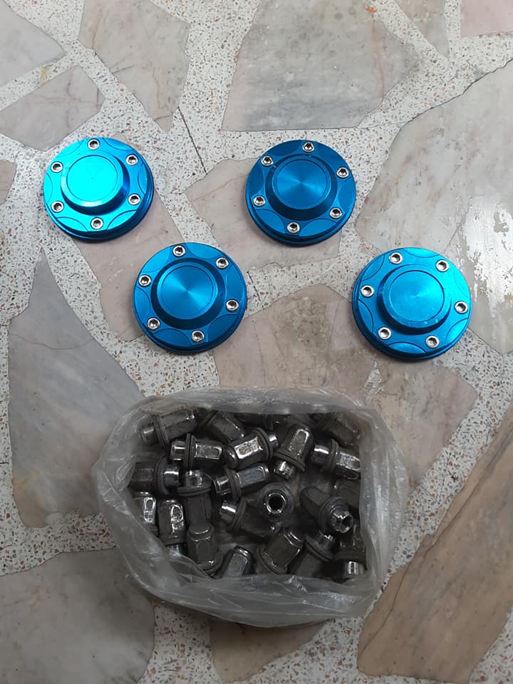 ฝาครอบดุมล้อmax + นอตเปเปอร์แท้ 24ตัว! ฝาครอบดุมล้อmax + นอตเปเปอร์แท้ 24ตัว!