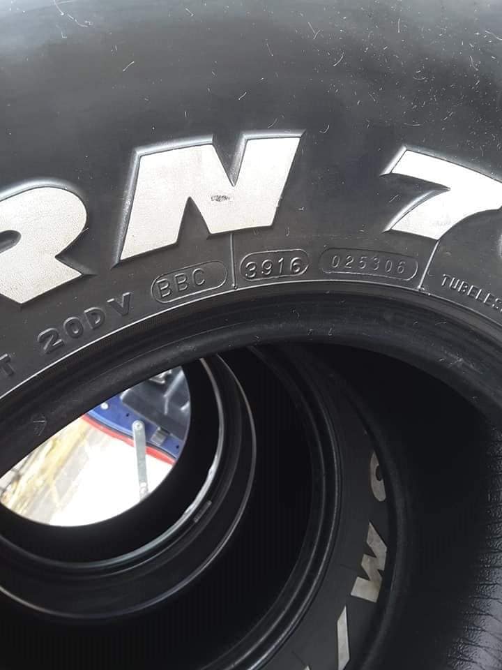 Maxxis MT764 ขนาด 33-12.5-15 ปลายปี 16 สภาพดี 1ชุด Maxxis MT764 ขนาด 33-12.5-15 ปลายปี 16 สภาพดี 1ชุด