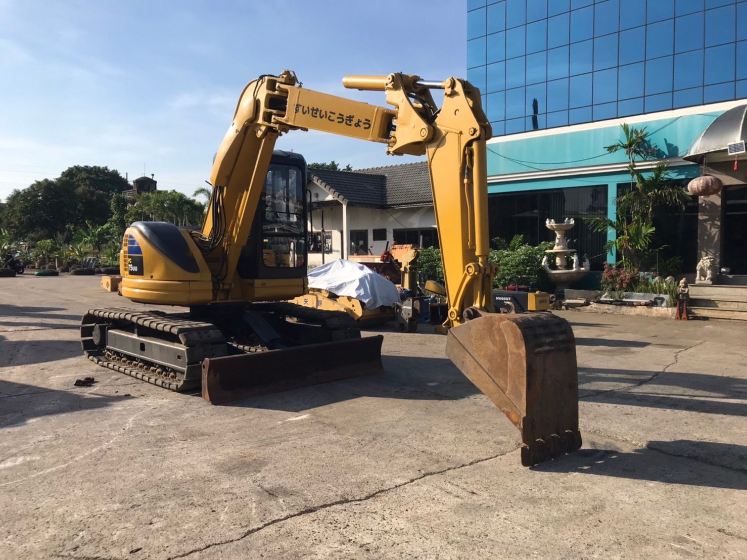 KOMATSU PC75UU-2 นำเข้าจากญี่ปุ่น สภาพพร้อมใช้งาน สนใจโทร. 089-0050007 คุณชญานิน หรือ Add LINE ID @s KOMATSU PC75UU-2 นำเข้าจากญี่ปุ่น สภาพพร้อมใช้งาน สนใจโทร. 089-0050007 คุณชญานิน หรือ Add LINE ID @s