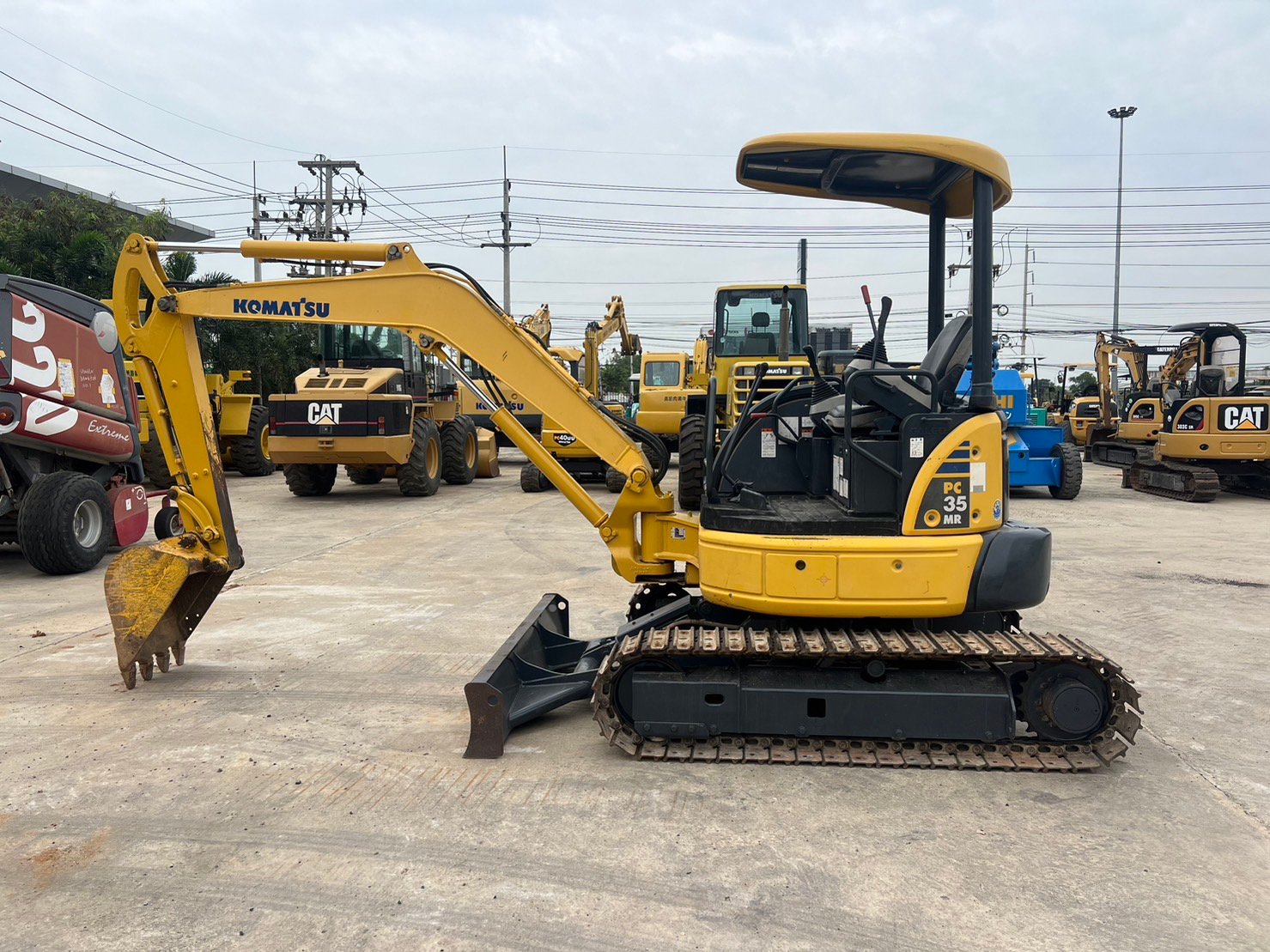 Komatsu PC35MR-2 นำเข้าจากญี่ปุ่น สภาพพร้อมใช้งาน LINE ID @sangenjp www.sangenjp.com www.nmc99.com
