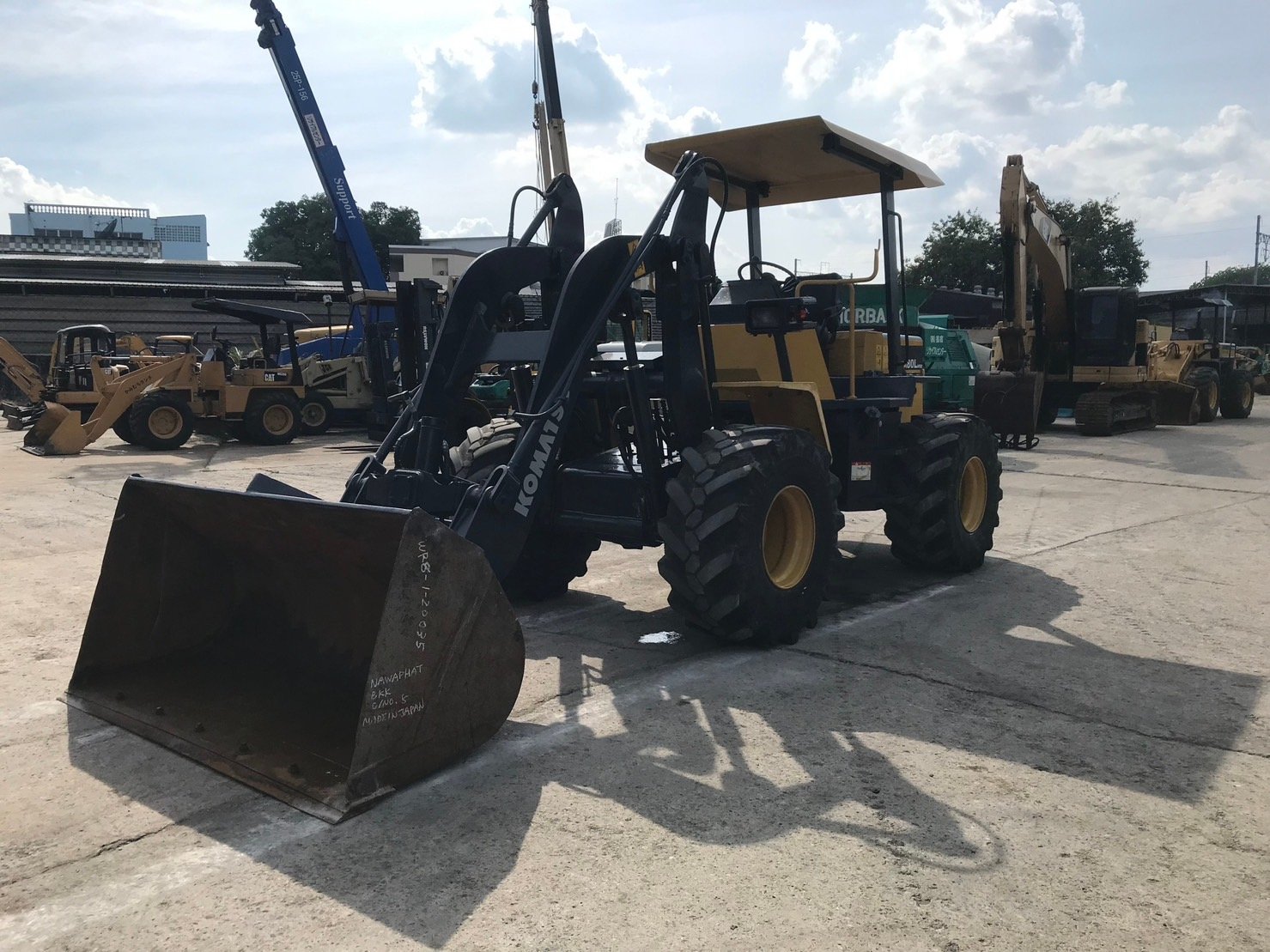 Komatsu WA80L นำเข้าจากญี่ปุ่น สภาพพร้อมใช้งาน LINE ID @sangenjp www.sangenjp.com www.nmc99.com