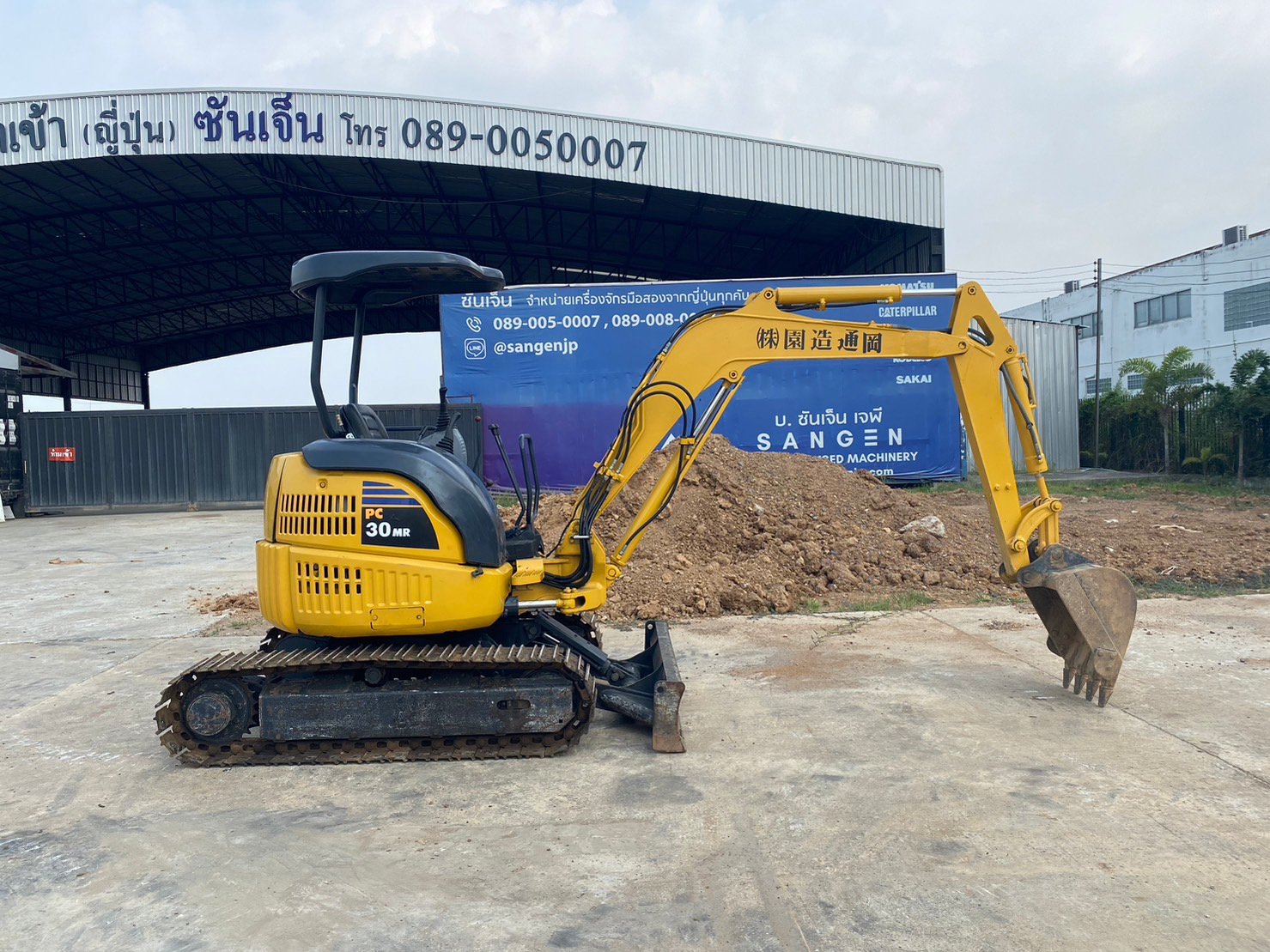 Komatsu PC30MR-1 นำเข้าจากญี่ปุ่น สภาพพร้อมใช้งาน