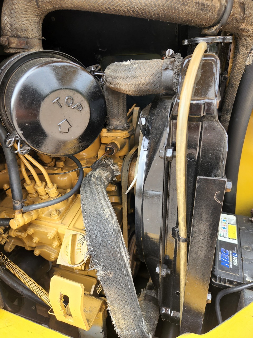 PC12UU-1  นำเข้าจากญี่ปุ่น สภาพพร้อมใช้งาน LINE @sangenjp
www.sangenjp.com www.nmc99.com