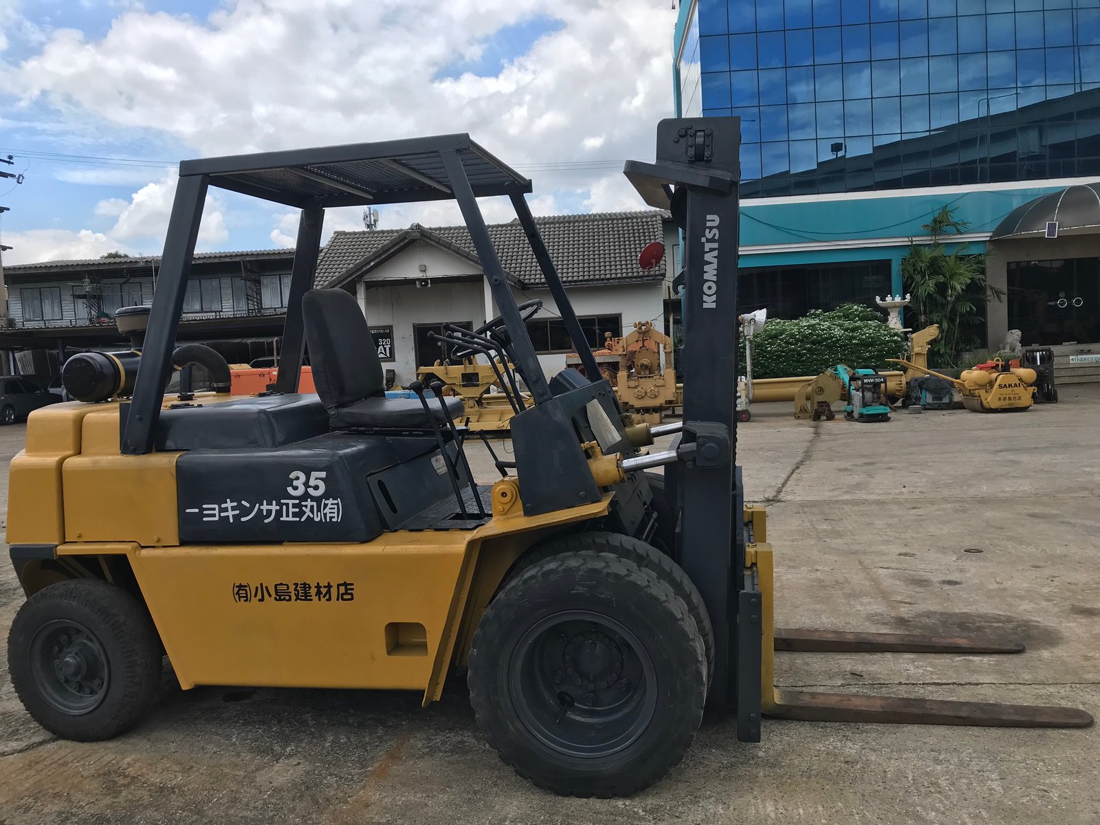 Komatsu FD35 งายาวเสาสูง 3 ม. นำเข้าจากญี่ปุ่น สภาพพร้อมใช้งาน LINE ID @sangenjp www.sangenjp.com www.nmc99.com