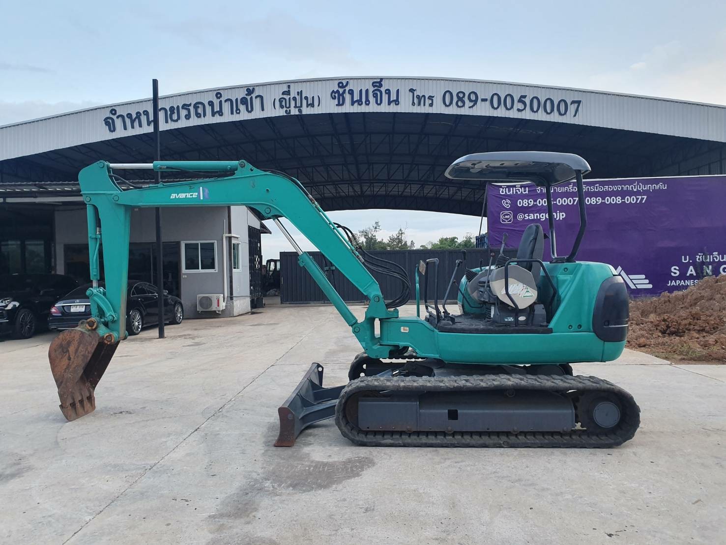 Komatsu PC40R-8 นำเข้าจากญี่ปุ่น สภาพพร้อมใช้งาน 