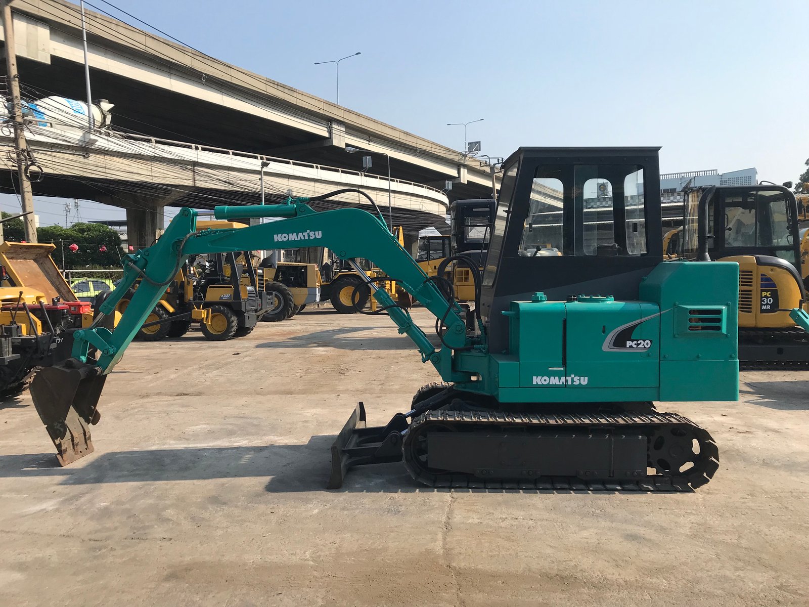 KOMATSU PC20-1 นำเข้าจากญี่ปุ่น สภาพพร้อมใช้งาน สนใจโทร. 089-0050007 คุณชญานิน หรือ Add LINE ID @san
