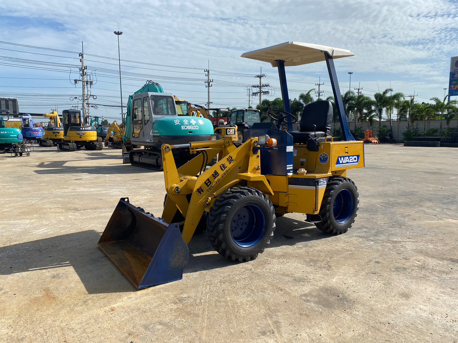 KOMATSU WA20-1 นำเข้าจากญี่ปุ่น สภาพพร้อมใช้งาน สนใจโทร. 089-0050007 คุณชญานิน หรือ Add LINE ID @san