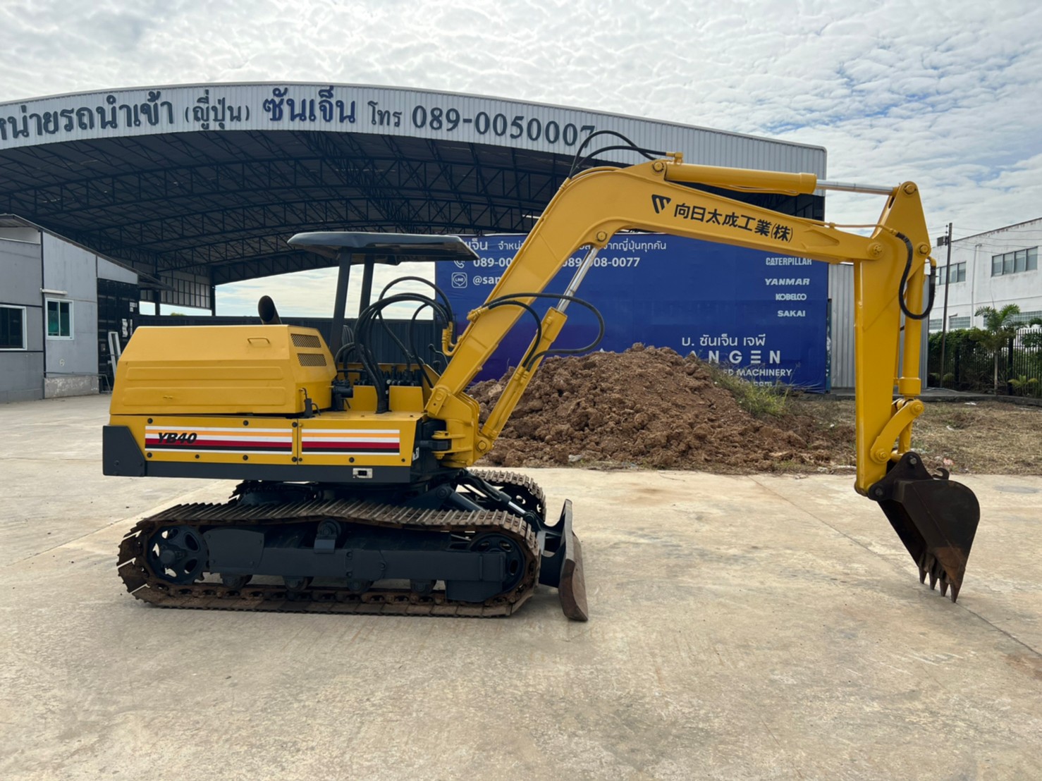 YANMAR YB40 นำเข้าจากญี่ปุ่น สภาพพร้อมใช้งาน