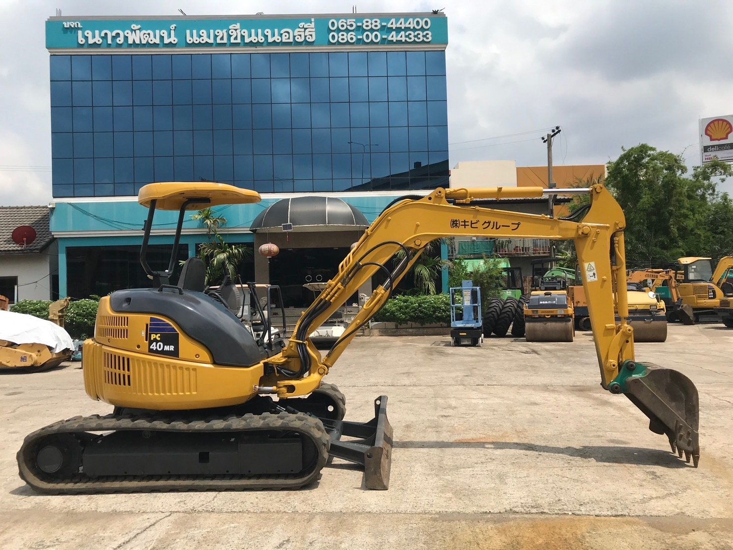 KOMATSU PC40MR-1 นำเข้าจากญี่ปุ่น สภาพพร้อมใช้งาน สนใจโทร. 089-0050007 คุณชญานิน หรือ Add LINE ID @s