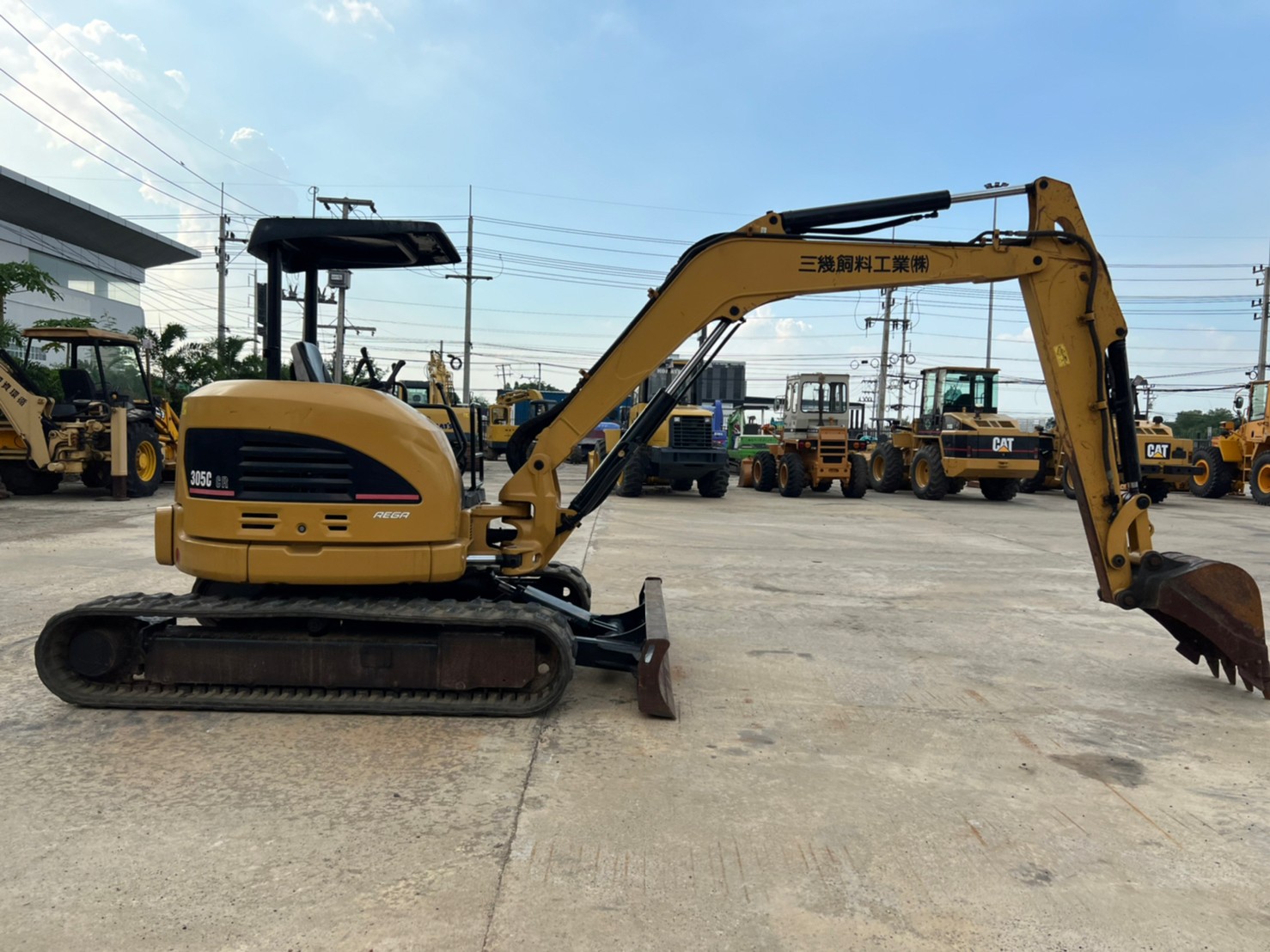 CAT305CCR นำเข้าจากญี่ปุ่น สภาพพร้อมใช้งาน CAT305CCR นำเข้าจากญี่ปุ่น สภาพพร้อมใช้งาน