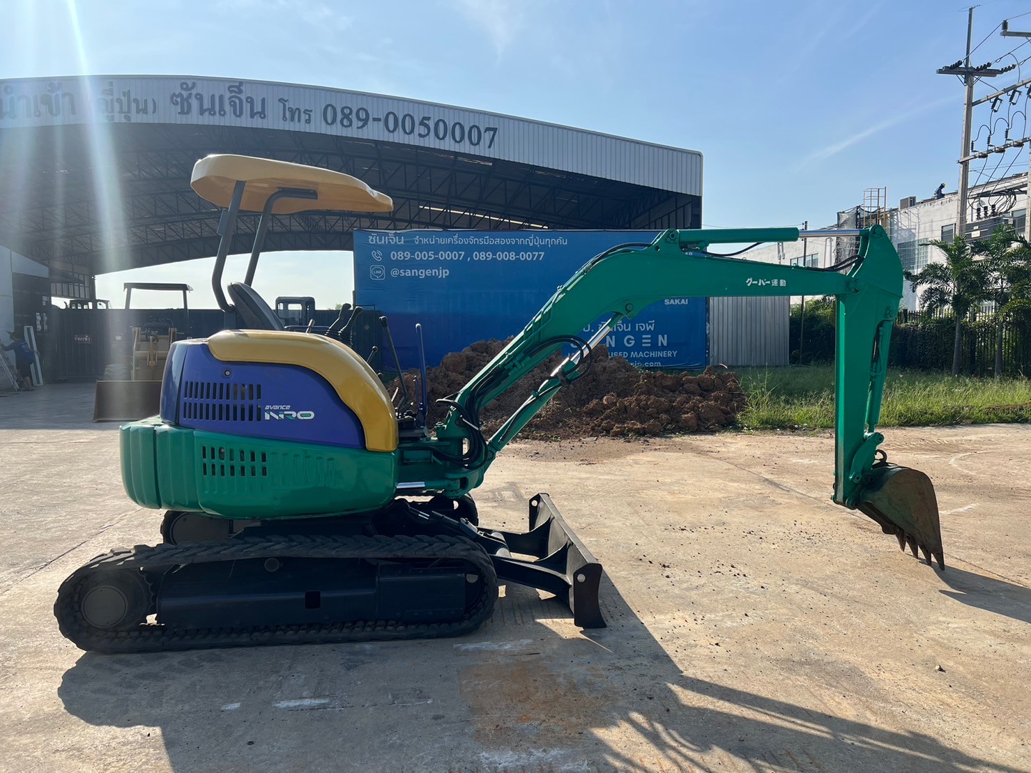 KOMATSU PC35MR-1 นำเข้าจากญี่ปุ่น สภาพพร้อมใช้งาน สนใจโทร. 089-0050007 คุณชญานิน หรือ Add LINE ID @s