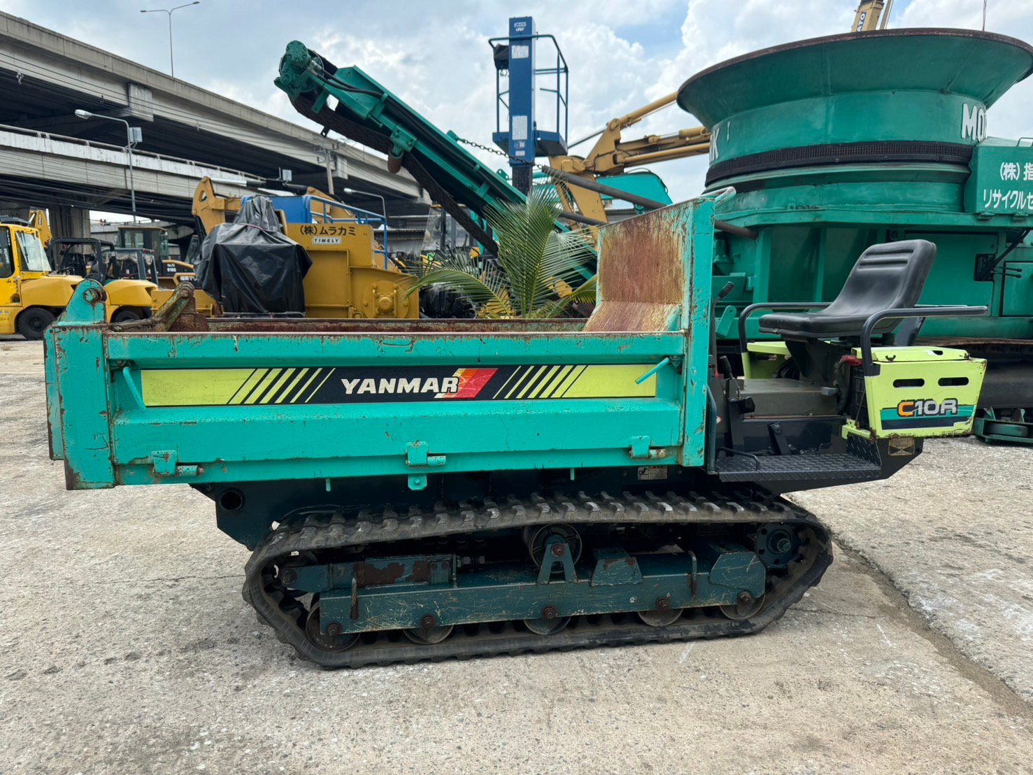 YANMAR C10R นำเข้าจากญี่ปุ่น สภาพพร้อมใช้งาน สนใจโทร. 089-0050007 คุณชญานิน หรือ Add LINE ID @sangen YANMAR C10R นำเข้าจากญี่ปุ่น สภาพพร้อมใช้งาน สนใจโทร. 089-0050007 คุณชญานิน หรือ Add LINE ID @sangen