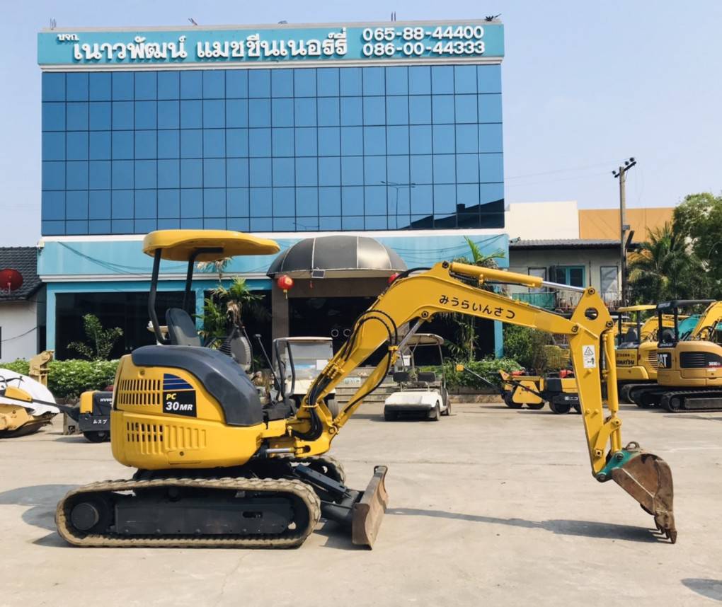 KOMATSU PC30MR-1 นำเข้าจากญี่ปุ่น สภาพพร้อมใช้งาน สนใจโทร. 089-0050007 คุณชญานิน หรือ Add LINE ID @s