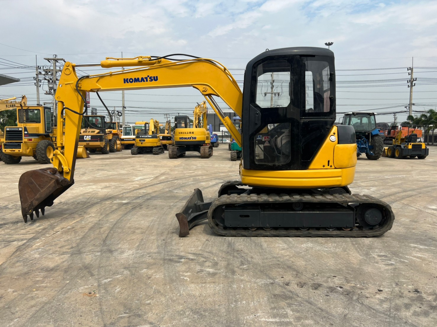 KOMATSU PC50US-2 นำเข้าจากญี่ปุ่น สภาพพร้อมใช้งาน LINE ID @sangenjp www.sangenjp.com www.nmc99.com
