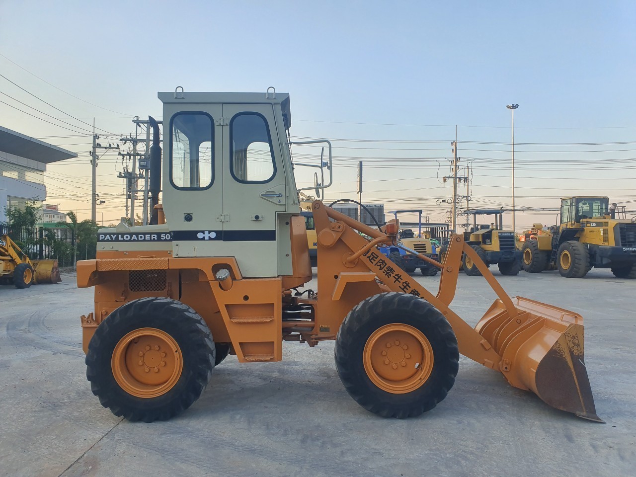 Komatsu505 นำเข้าจากญี่ปุ่น สภาพพร้อมใช้งาน Komatsu505 นำเข้าจากญี่ปุ่น สภาพพร้อมใช้งาน