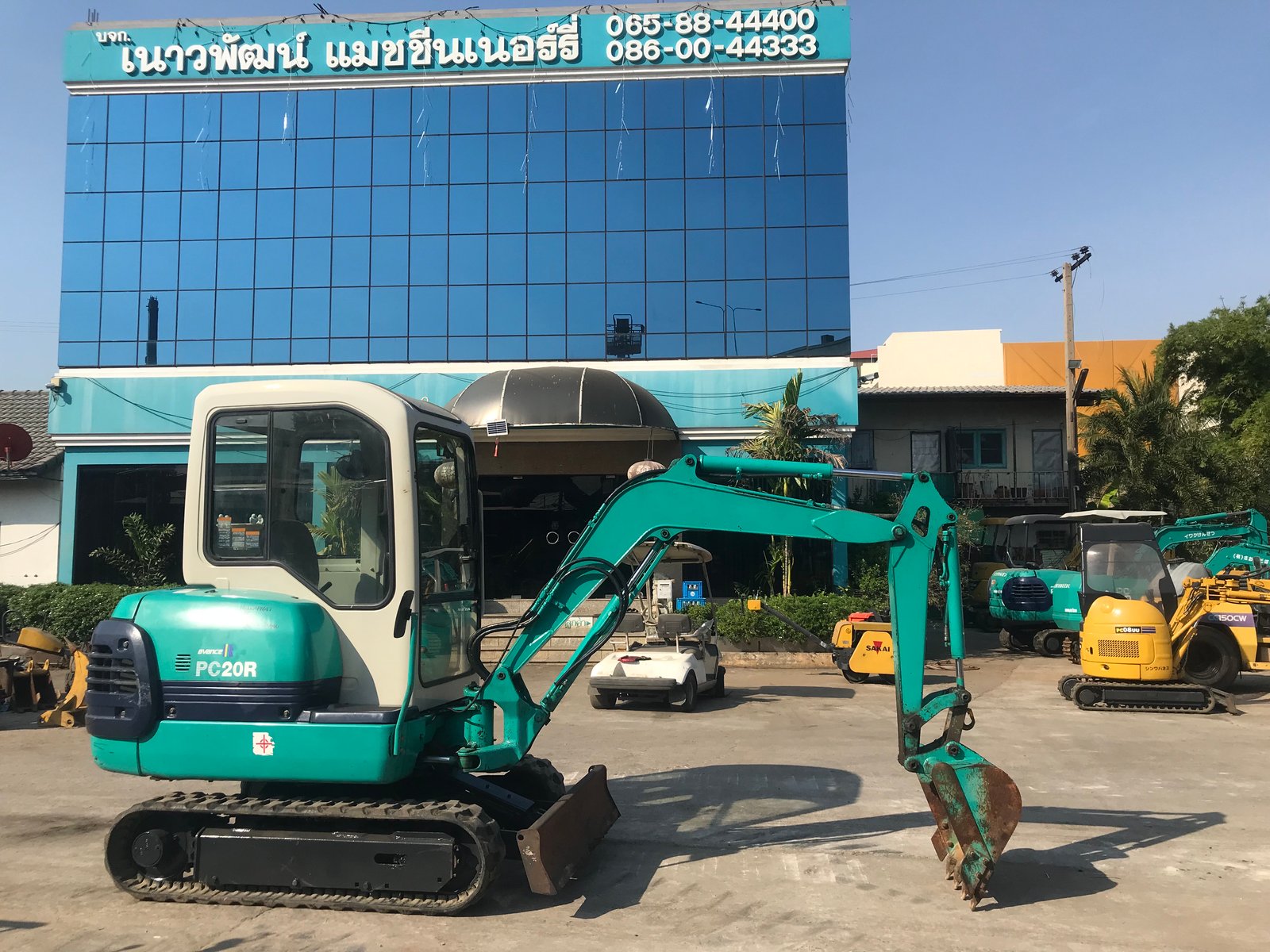 KOMATSU PC20R-8 นำเข้าจากญี่ปุ่น สภาพพร้อมใช้งาน สนใจโทร. 089-0050007 คุณชญานิน หรือ Add LINE ID @sa