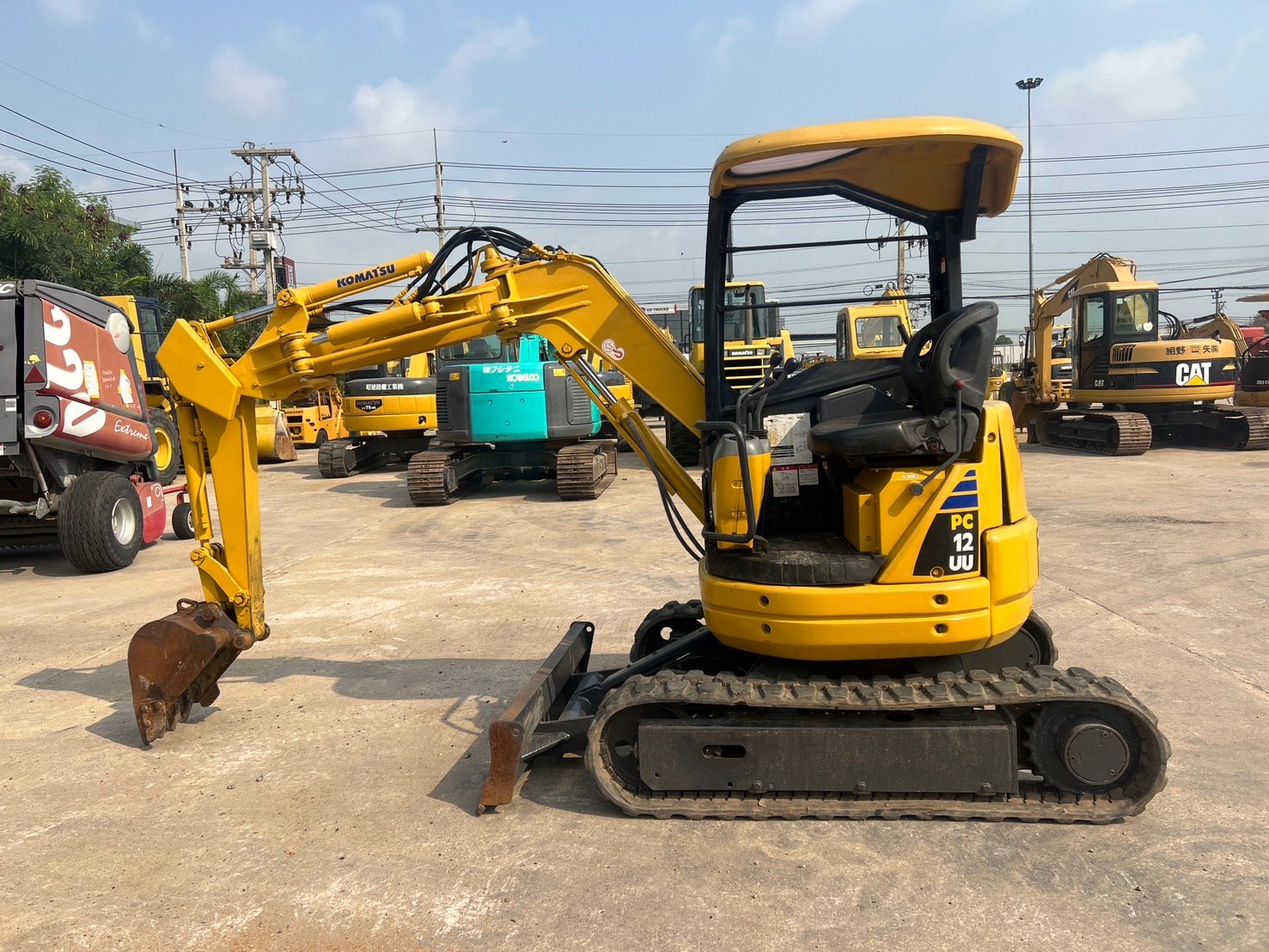 Komatsu PC12UU-2 นำเข้าจากญี่ปุ่น สภาพพร้อมใช้งาน ID @sangenjp www.sangenjp.com www.nmc99.com Komatsu PC12UU-2 นำเข้าจากญี่ปุ่น สภาพพร้อมใช้งาน ID @sangenjp www.sangenjp.com www.nmc99.com