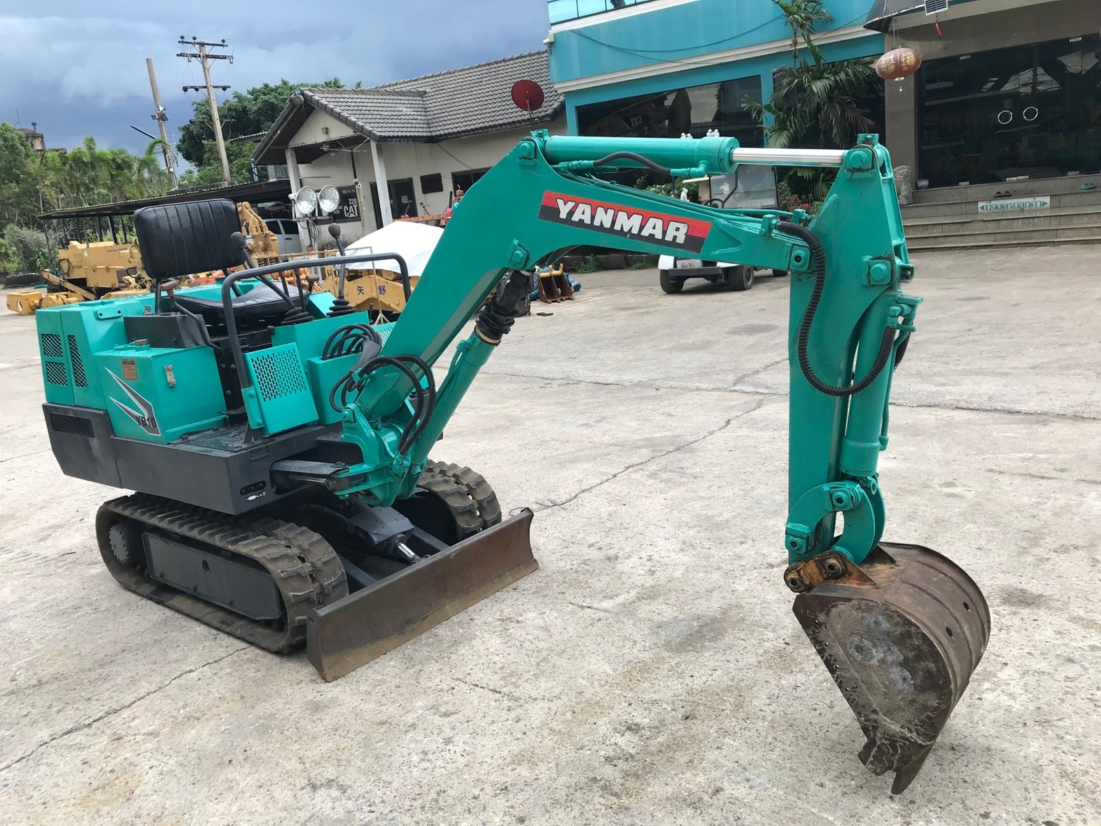 YANMAR YB10 นำเข้าจากญี่ปุ่น สภาพพร้อมใช้งานLINE:@sangenjp www.sangenjp.com www.nmc99.com YANMAR YB10 นำเข้าจากญี่ปุ่น สภาพพร้อมใช้งานLINE:@sangenjp www.sangenjp.com www.nmc99.com