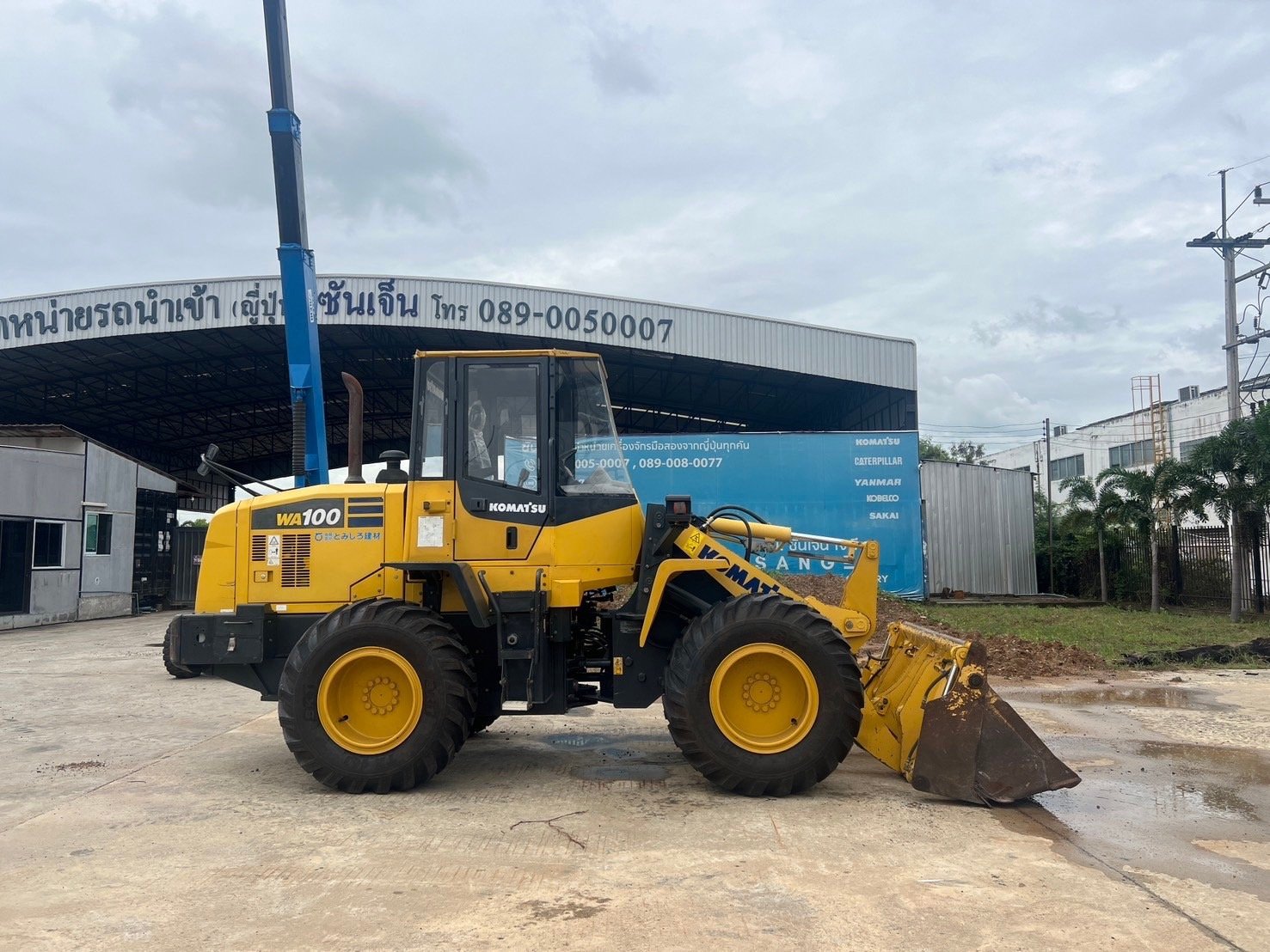 KOMATSU WA100-7 นำเข้าจากญี่ปุ่น สภาพพร้อมใช้งาน สนใจโทร. 089-0050007 คุณชญานิน หรือ Add LINE ID @sa