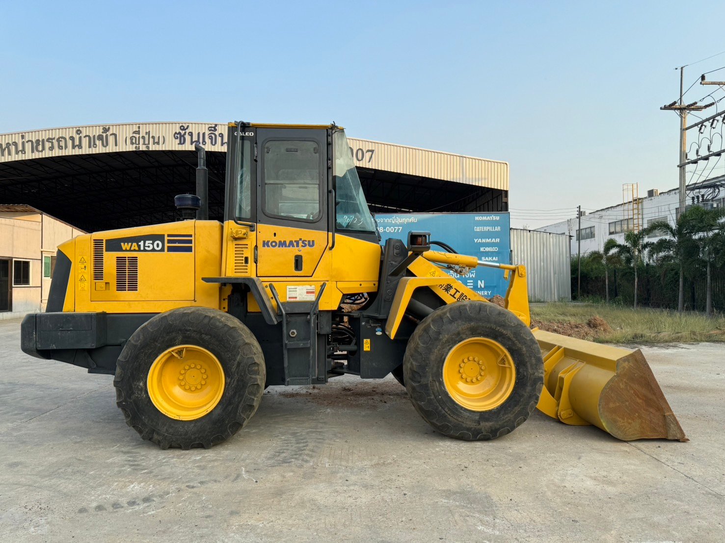 KOMATSU WA150-5 นำเข้าจากญี่ปุ่น สภาพพร้อมใช้งาน สนใจโทร. 089-0050007 คุณชญานิน หรือ Add LINE ID @sa