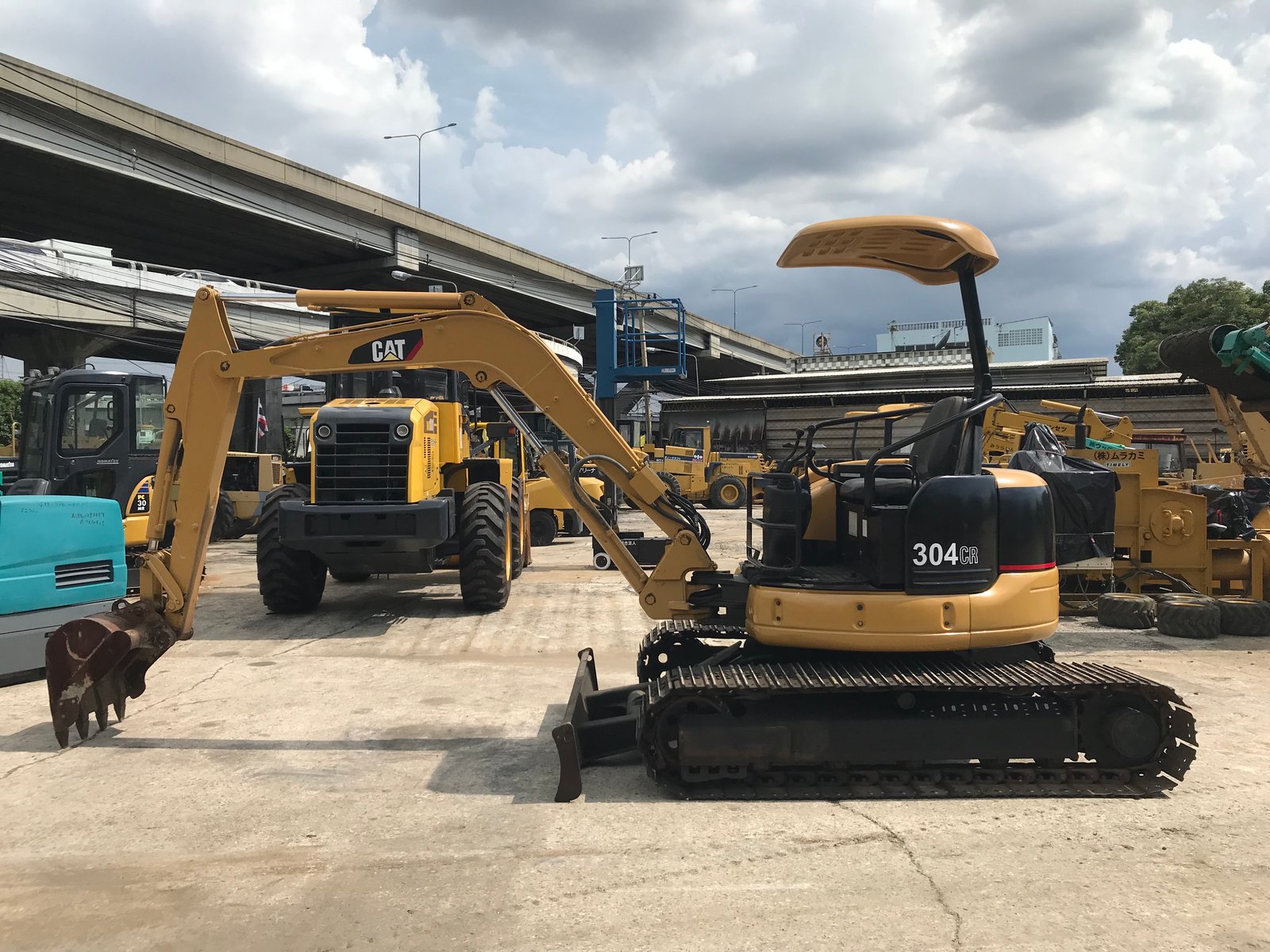 CAT304CR นำเข้าจากญี่ปุ่น สภาพพร้อมใช้งาน สนใจโทร. 089-0050007 คุณชญานิน หรือ Add LINE ID @sangenjp CAT304CR นำเข้าจากญี่ปุ่น สภาพพร้อมใช้งาน สนใจโทร. 089-0050007 คุณชญานิน หรือ Add LINE ID @sangenjp