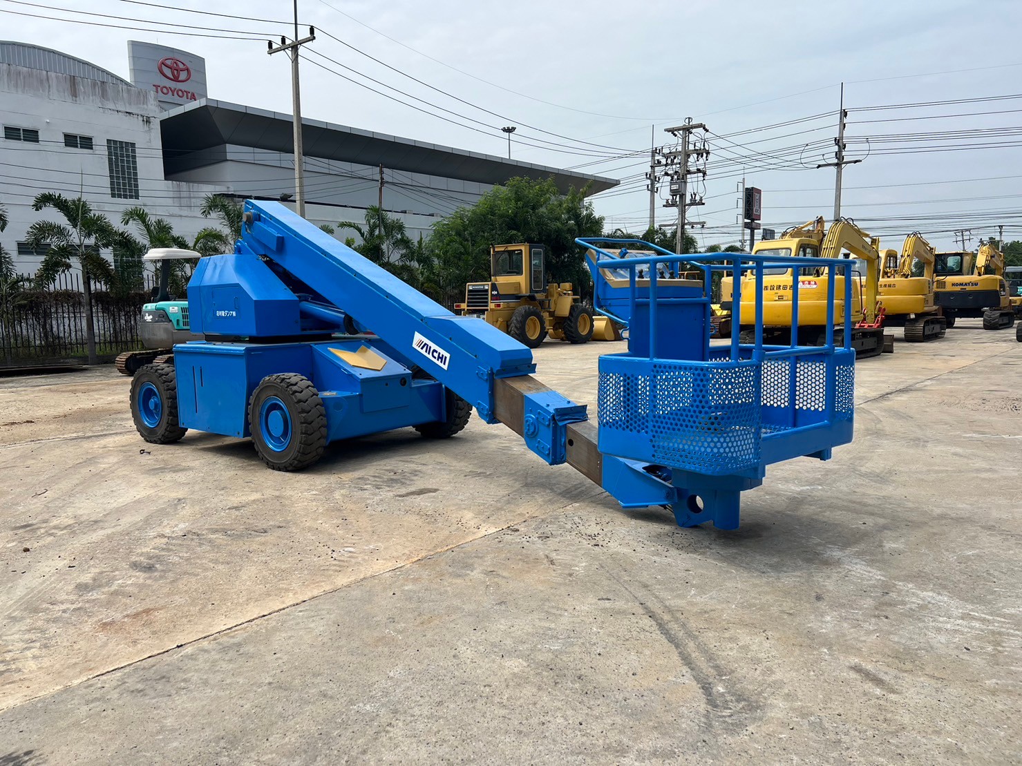 AICHI SP12A รถกระเช้าสูง 12 เมตร นำเข้าจากญี่ปุ่น สภาพพร้อมใช้งาน LINE ID @sangenjp www.sangenjp.com