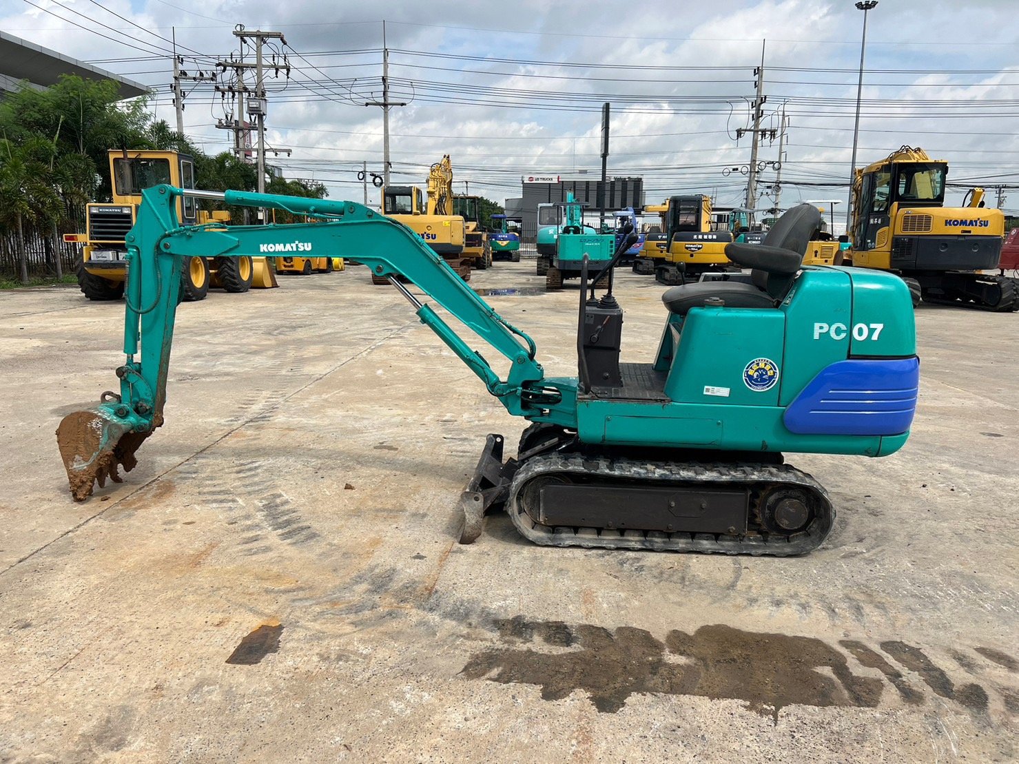 Komatsu PC07-2 นำเข้าจากญี่ปุ่น สภาพพร้อมใช้งาน LINE ID @sangenjp    www.sangenjp.com www.nmc99.com