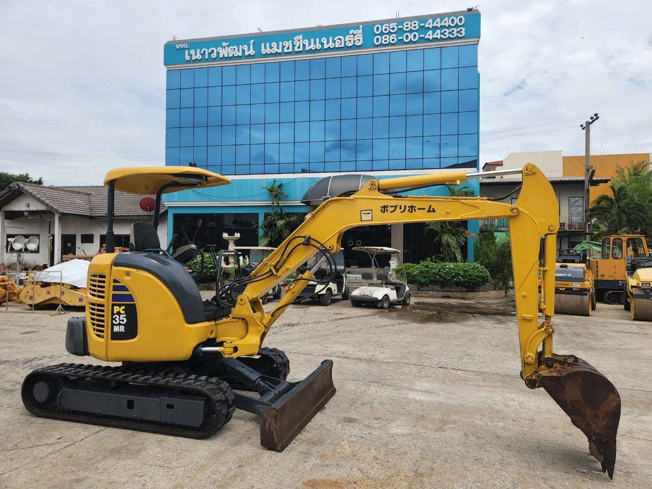 KOMATSU PC35MR-2 นำเข้าจากญี่ปุ่น สภาพพร้อมใช้งาน สนใจโทร. 089-0050007 คุณชญานิน หรือ Add LINE ID @s