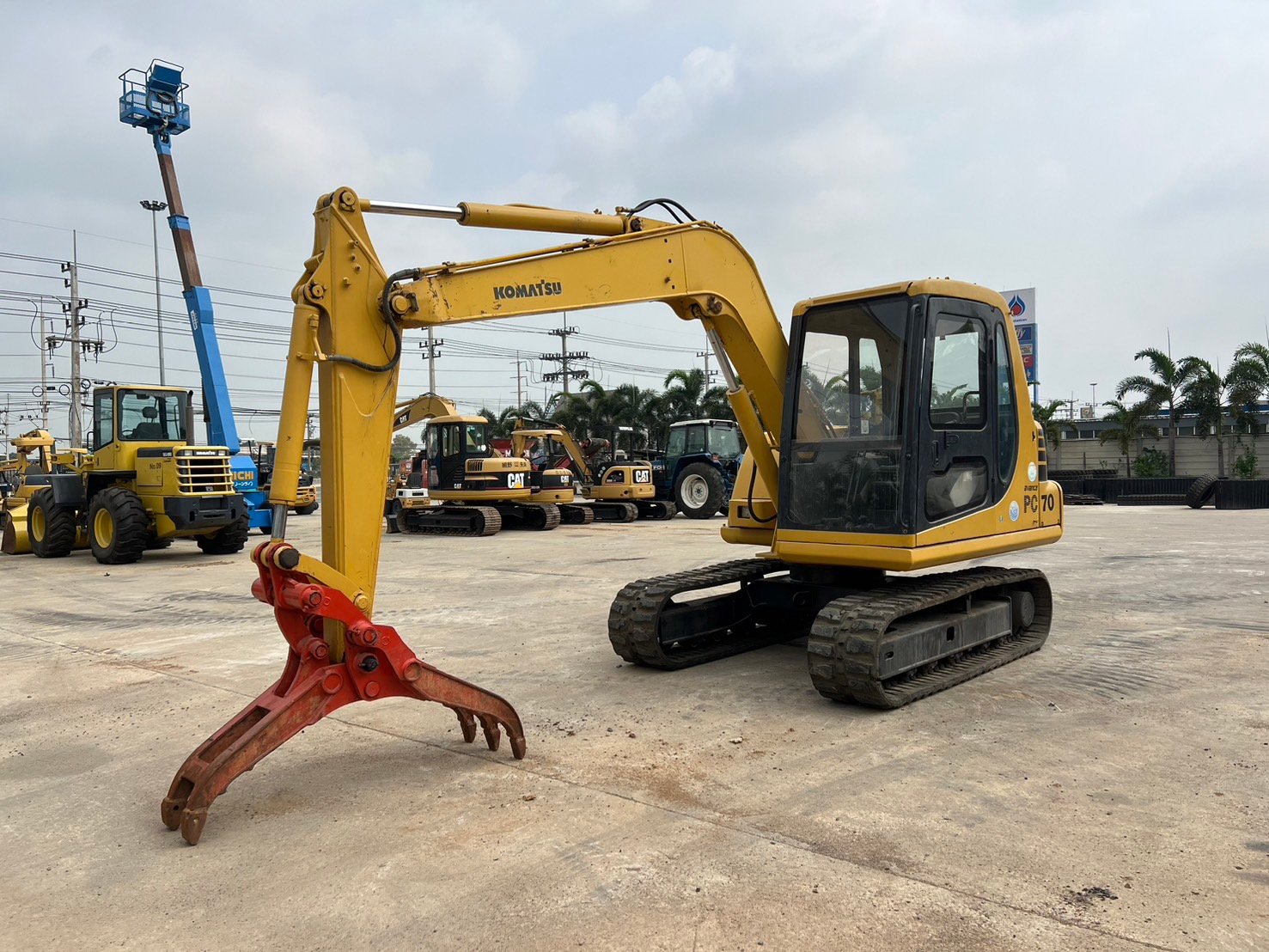 Komatsu PC70-7E นำเข้าจากญี่ปุ่น สภาพพร้อมใช้งาน LINE ID @sangenjp www.sangenjp.com www.nmc99.com