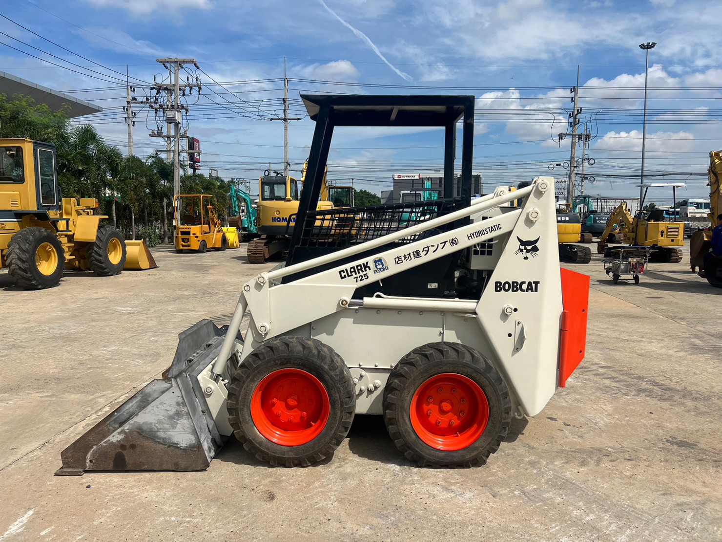 BOBCAT 725 นำเข้าจากญี่ปุ่น สภาพพร้อมใช้งาน LINE ID @sangenjp www.sangenjp.com www.nmc99.com BOBCAT 725 นำเข้าจากญี่ปุ่น สภาพพร้อมใช้งาน LINE ID @sangenjp www.sangenjp.com www.nmc99.com