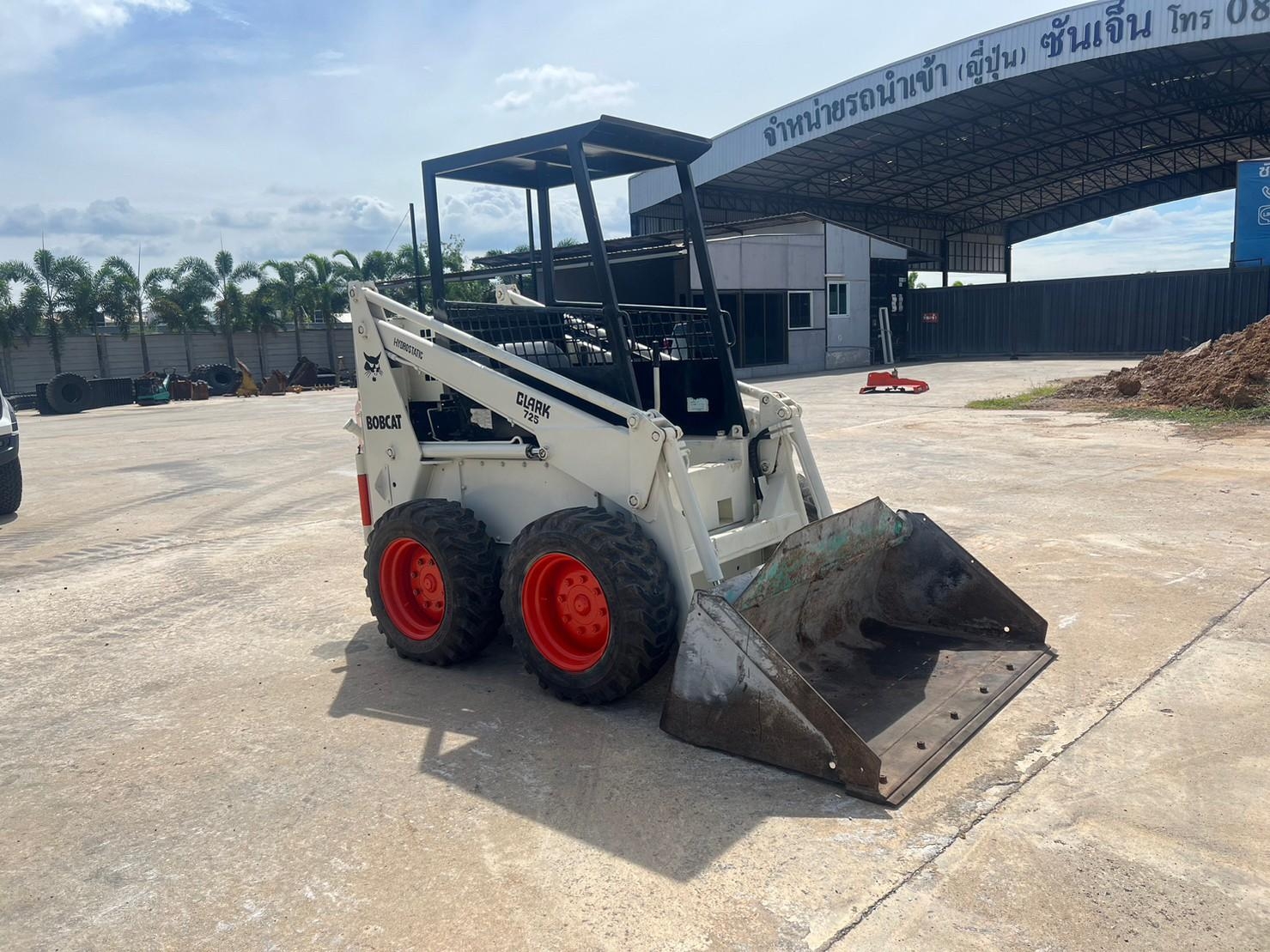 BOBCAT725 นำเข้าจากญี่ปุ่น สภาพพร้อมใช้งาน LINE @sangenjp www.sangenjp.com www.nmc99.com BOBCAT725 นำเข้าจากญี่ปุ่น สภาพพร้อมใช้งาน LINE @sangenjp www.sangenjp.com www.nmc99.com