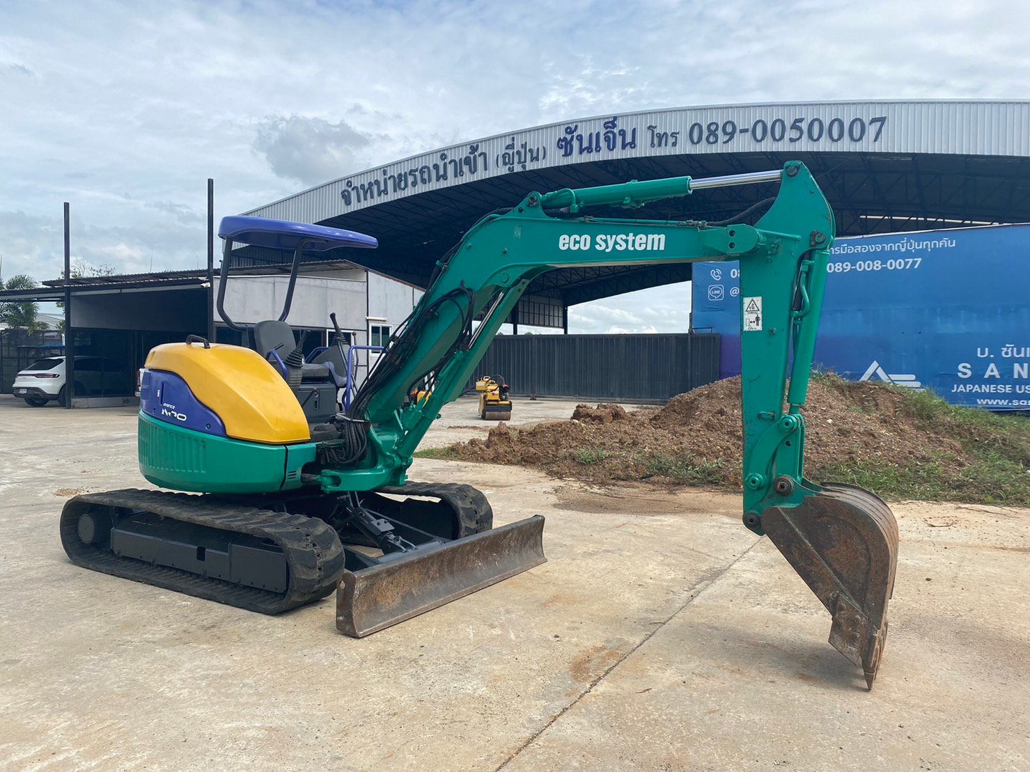 PC40MR-1 นำเข้าจากญี่ปุ่น สภาพพร้อมใช้งานLINE @sangenjp 
www.sangenjp.com www.nmc99.com