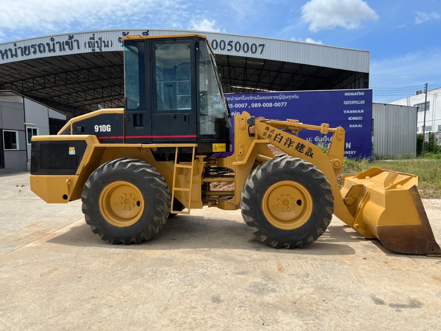 CAT910G นำเข้าจากญี่ปุ่น สภาพพร้อมใช้งาน สนใจโทร. 089-0050007 คุณชญานิน หรือ Add LINE ID @sangenjp w