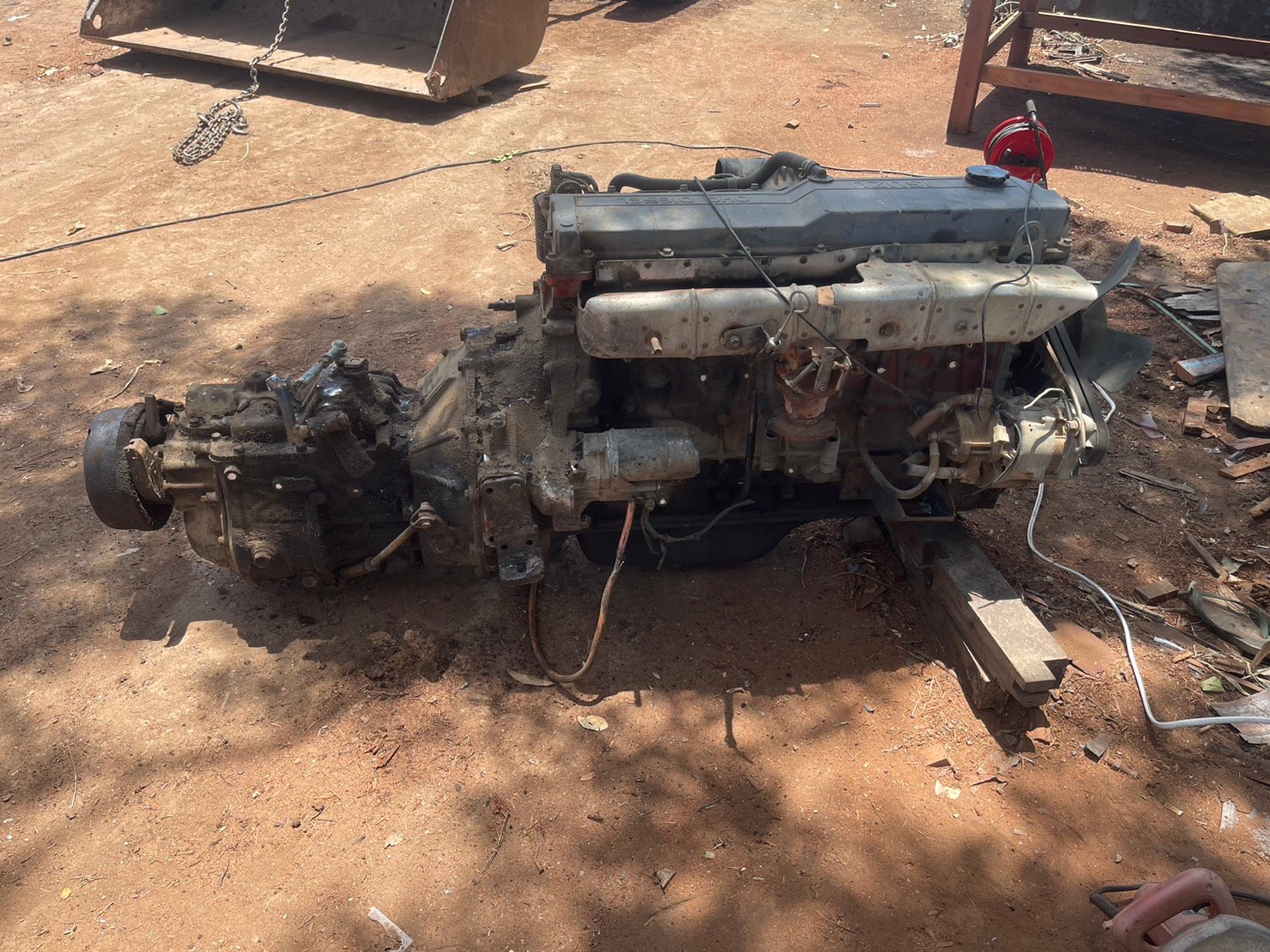 เครื่อง ISUZU 6HE1 195 แรงม้า เครื่อง 58000 บาท เกียร์ 25000 บาท พร้อมเกียร์ฝาก เครื่อง ISUZU 6HE1 195 แรงม้า เครื่อง 58000 บาท เกียร์ 25000 บาท พร้อมเกียร์ฝาก