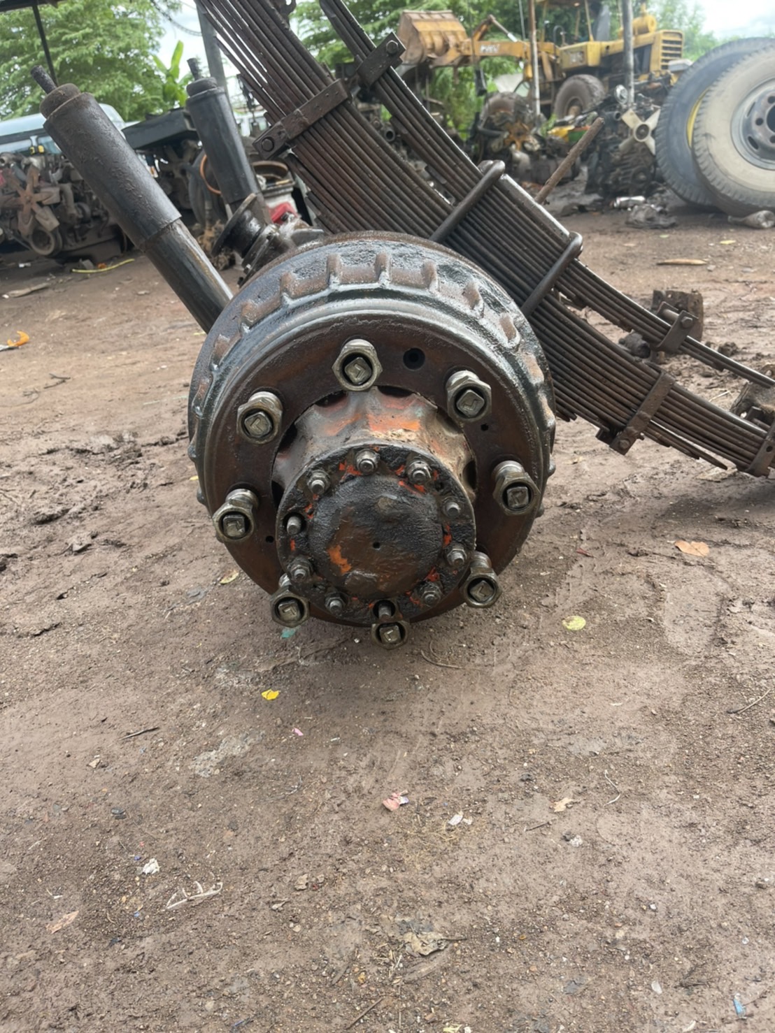 เพลา 6 ล็อ HINO 8 น็อต เฟิ้อง 7-39 25000 บาท พร้อมแหนบ